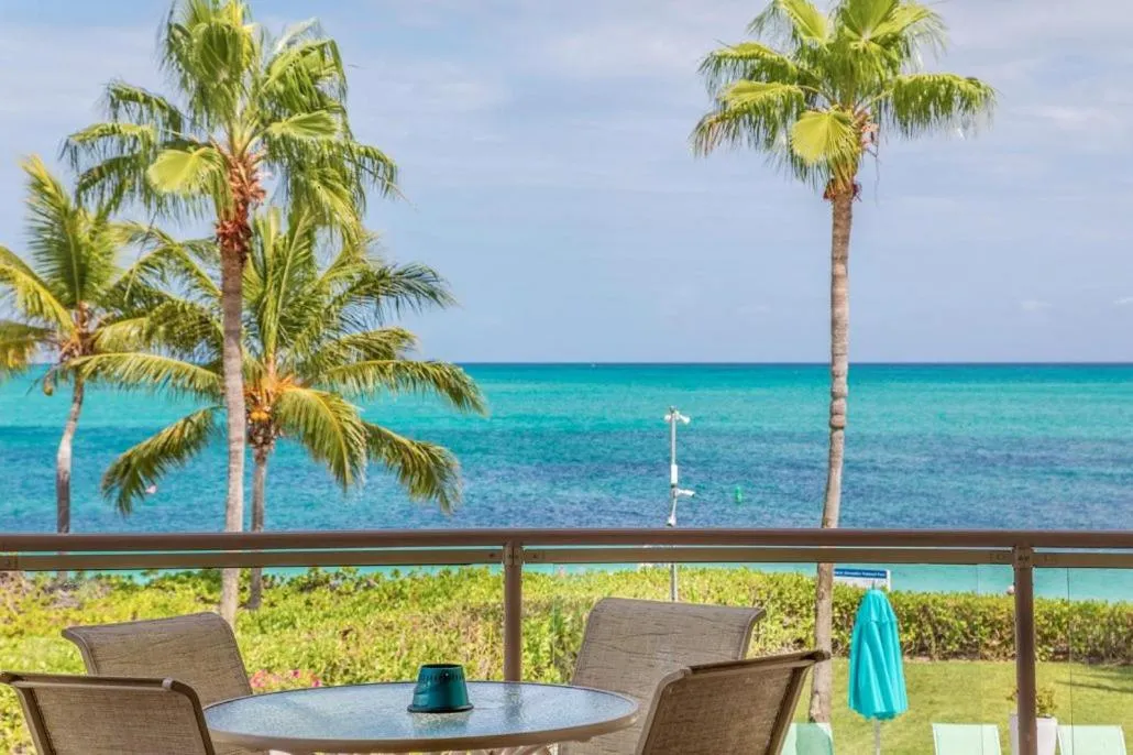 Sea view in Coral Gardens on Grace Bay