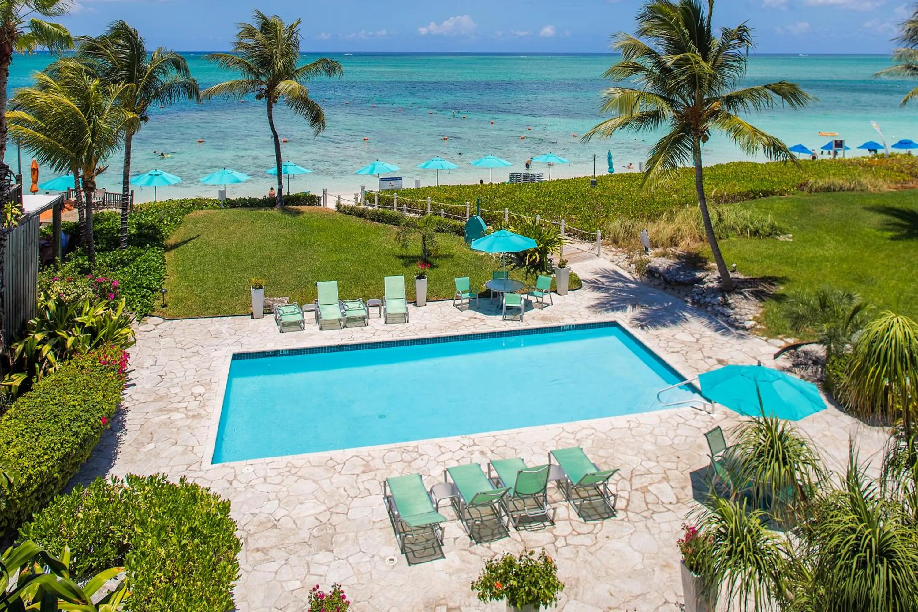 Bird's eye view in Coral Gardens on Grace Bay