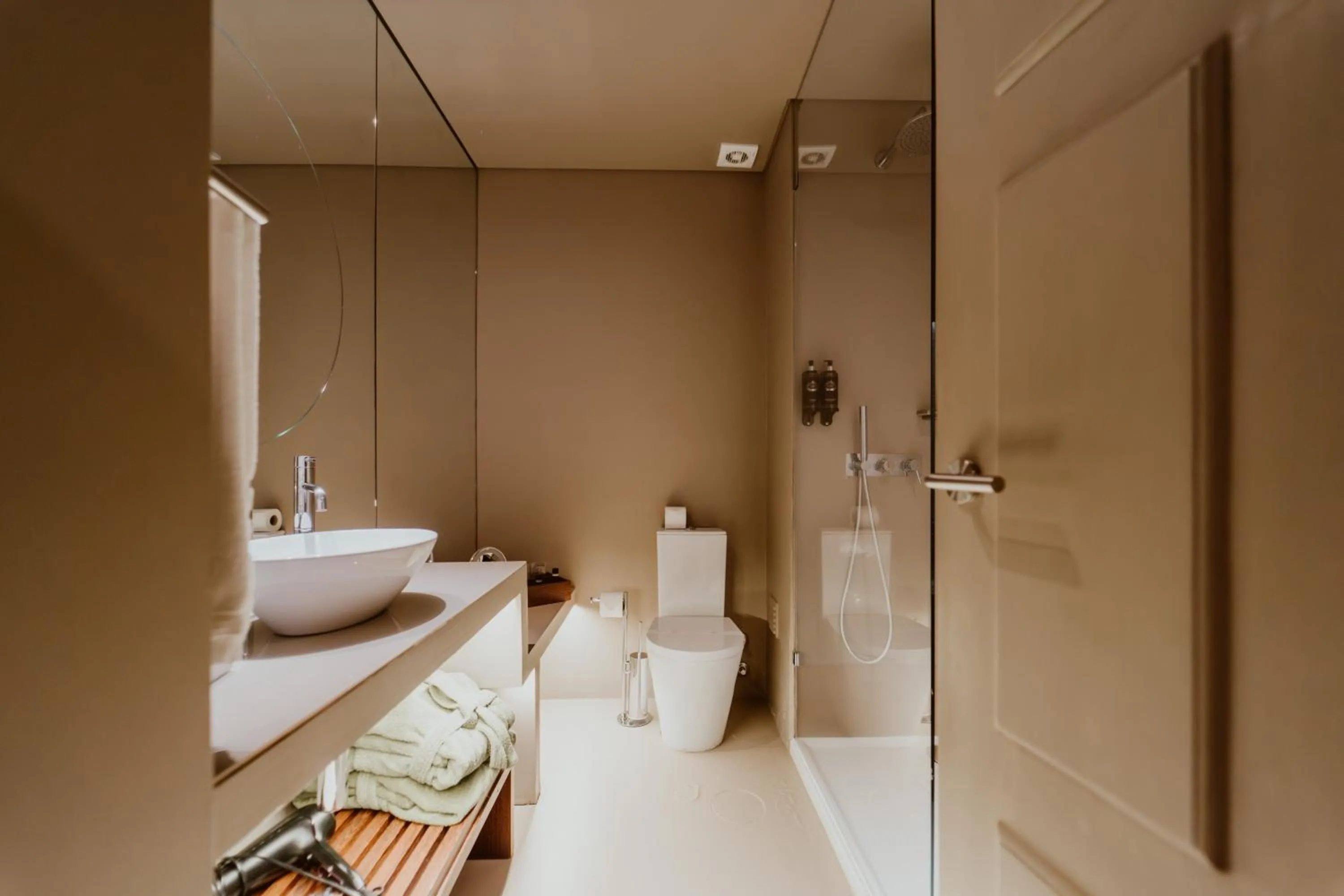 Toilet in Hotel da Oliveira