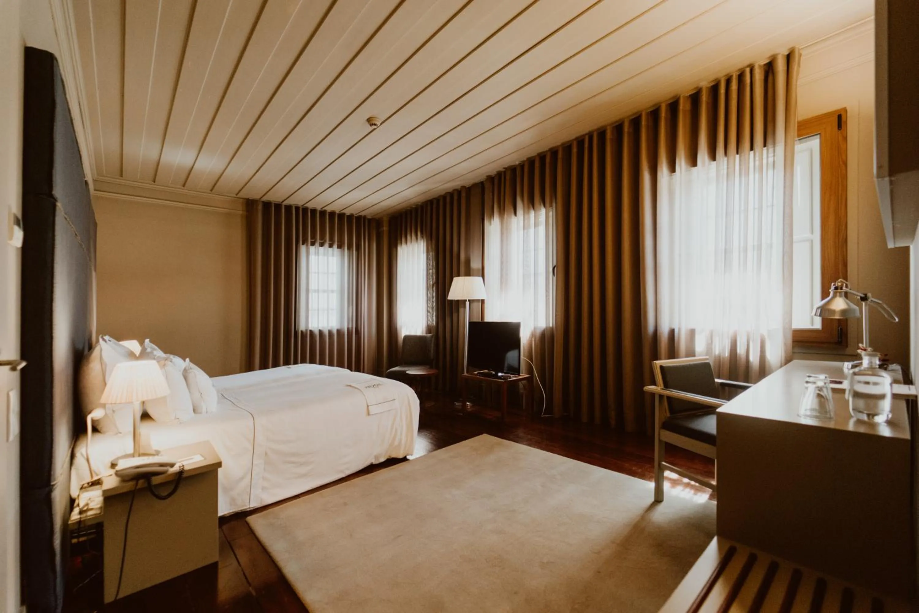 Bedroom, Bed in Hotel da Oliveira