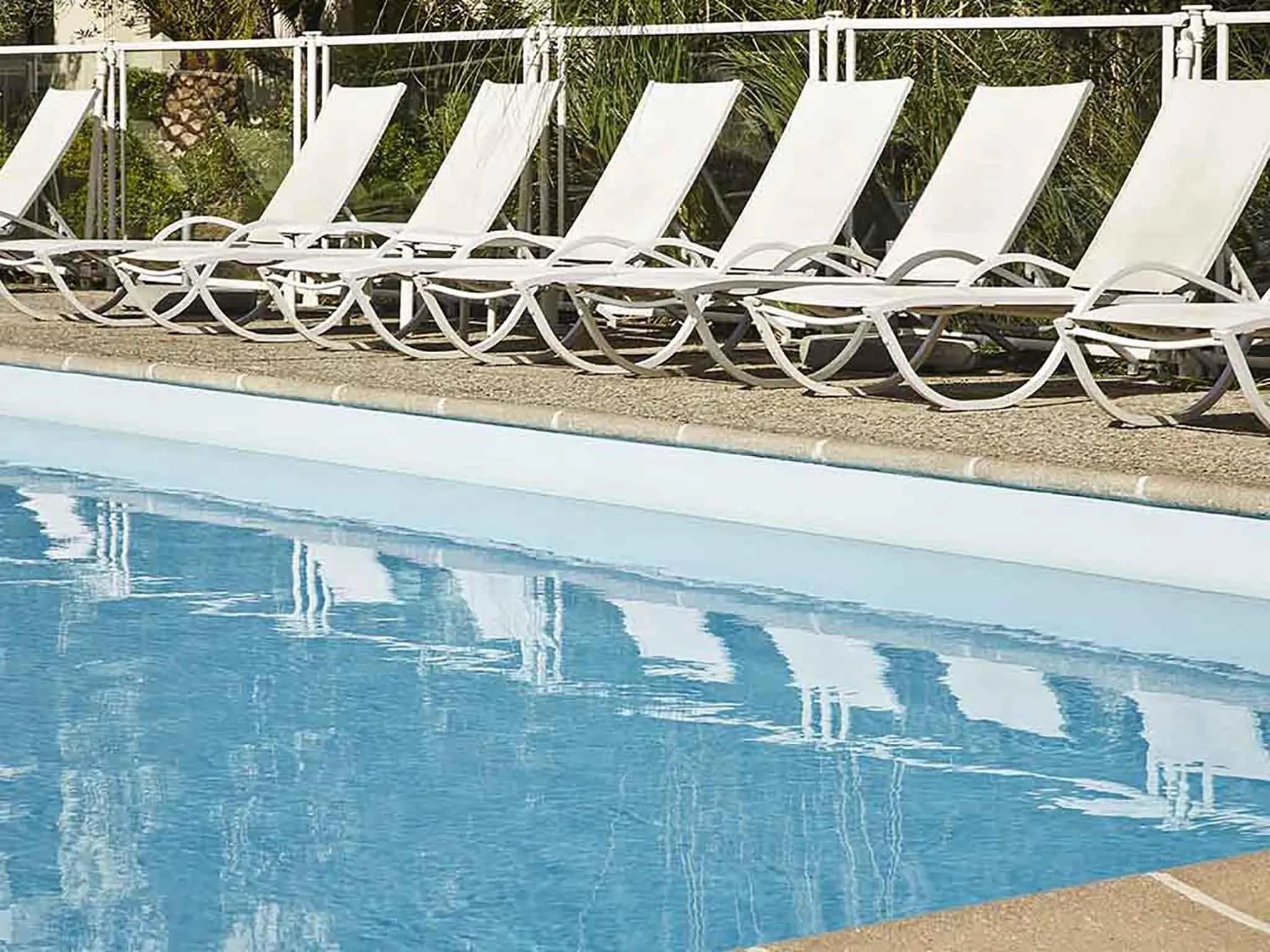 Pool view in Novotel Marseille Est Porte d'Aubagne