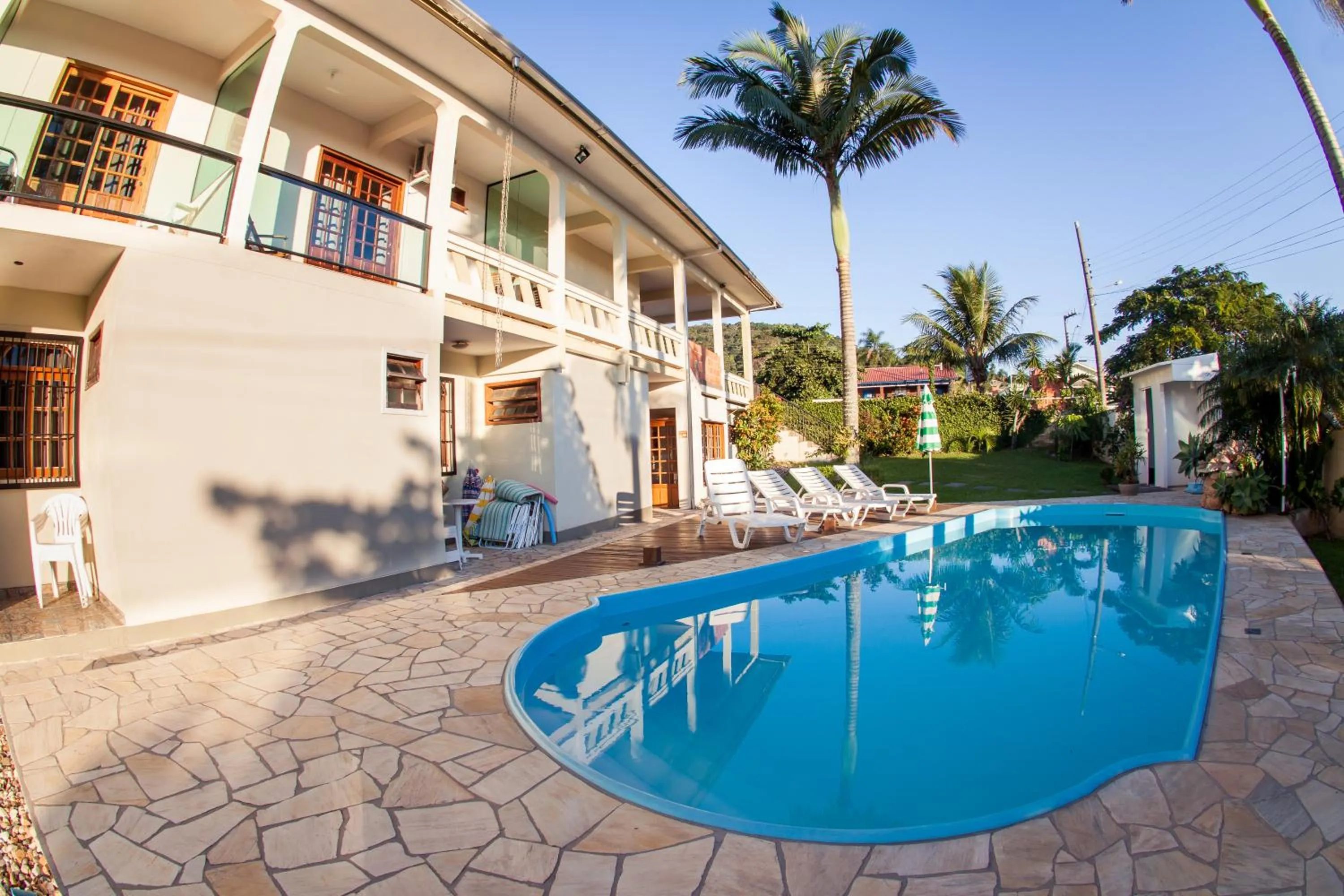 Swimming pool in Pousada Baía dos Corais