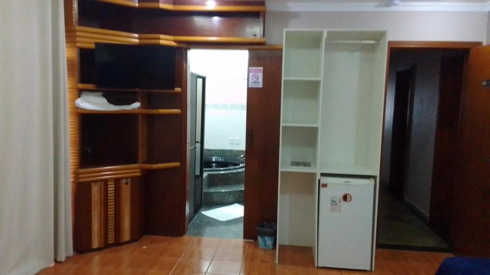 wardrobe in Pousada Baía dos Corais