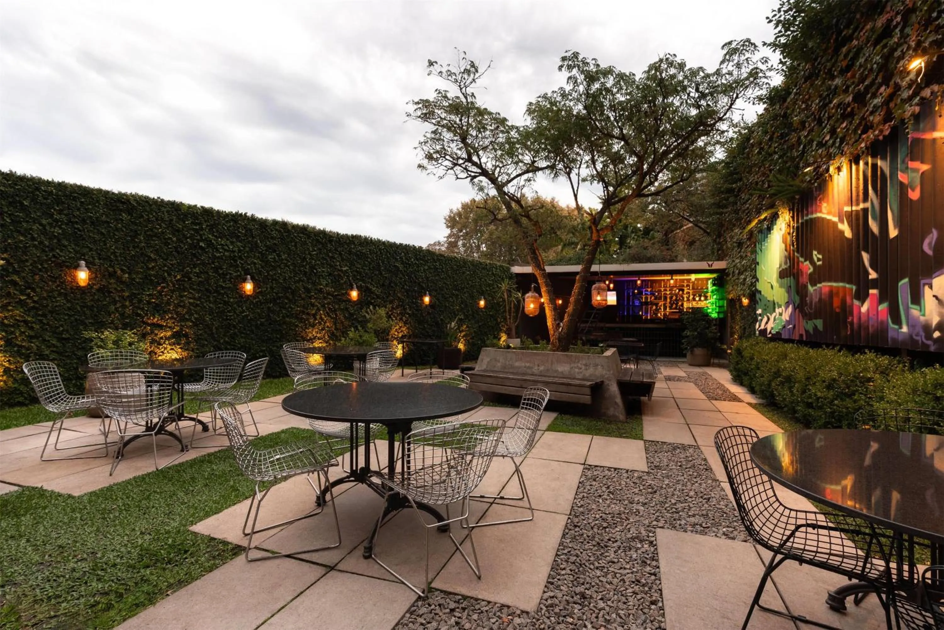 Restaurant/places to eat in Dazzler by Wyndham Montevideo