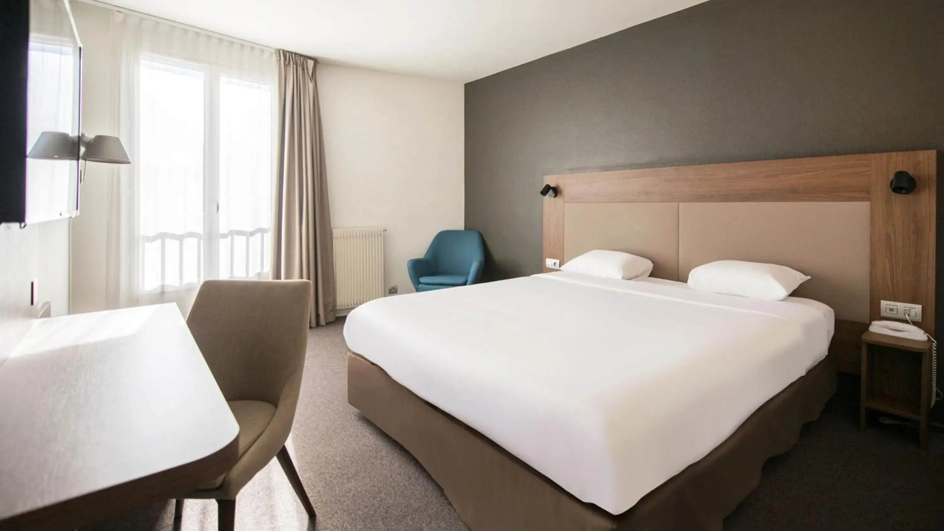 Bed in Campanile Chartres Centre - Gare - Cathédrale Bed in Campanile Chartres Centre - Gare - Cathédrale