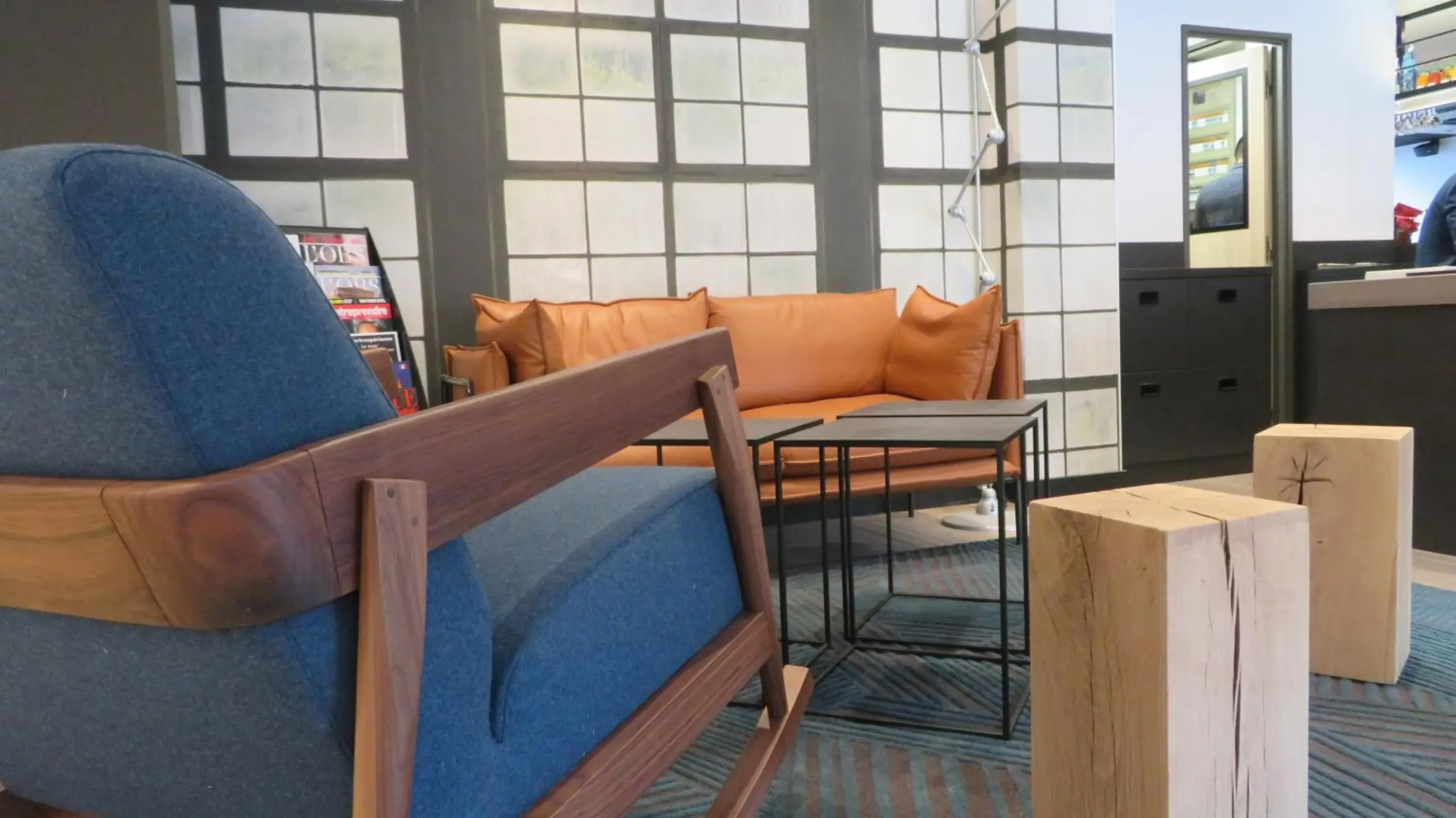 Living room in Campanile Chartres Centre - Gare - Cathédrale Living room in Campanile Chartres Centre - Gare - Cathédrale