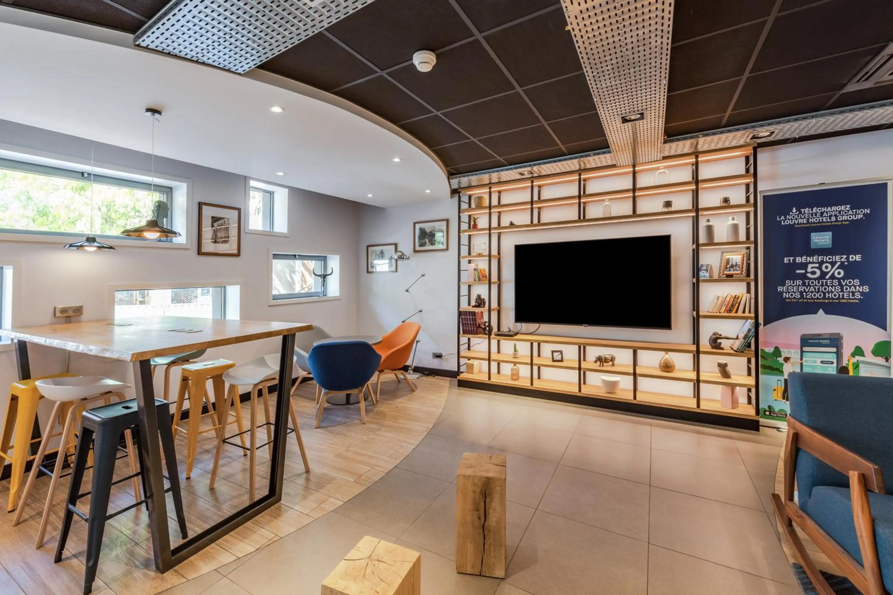 Living room in Campanile Chartres Centre - Gare - Cathédrale