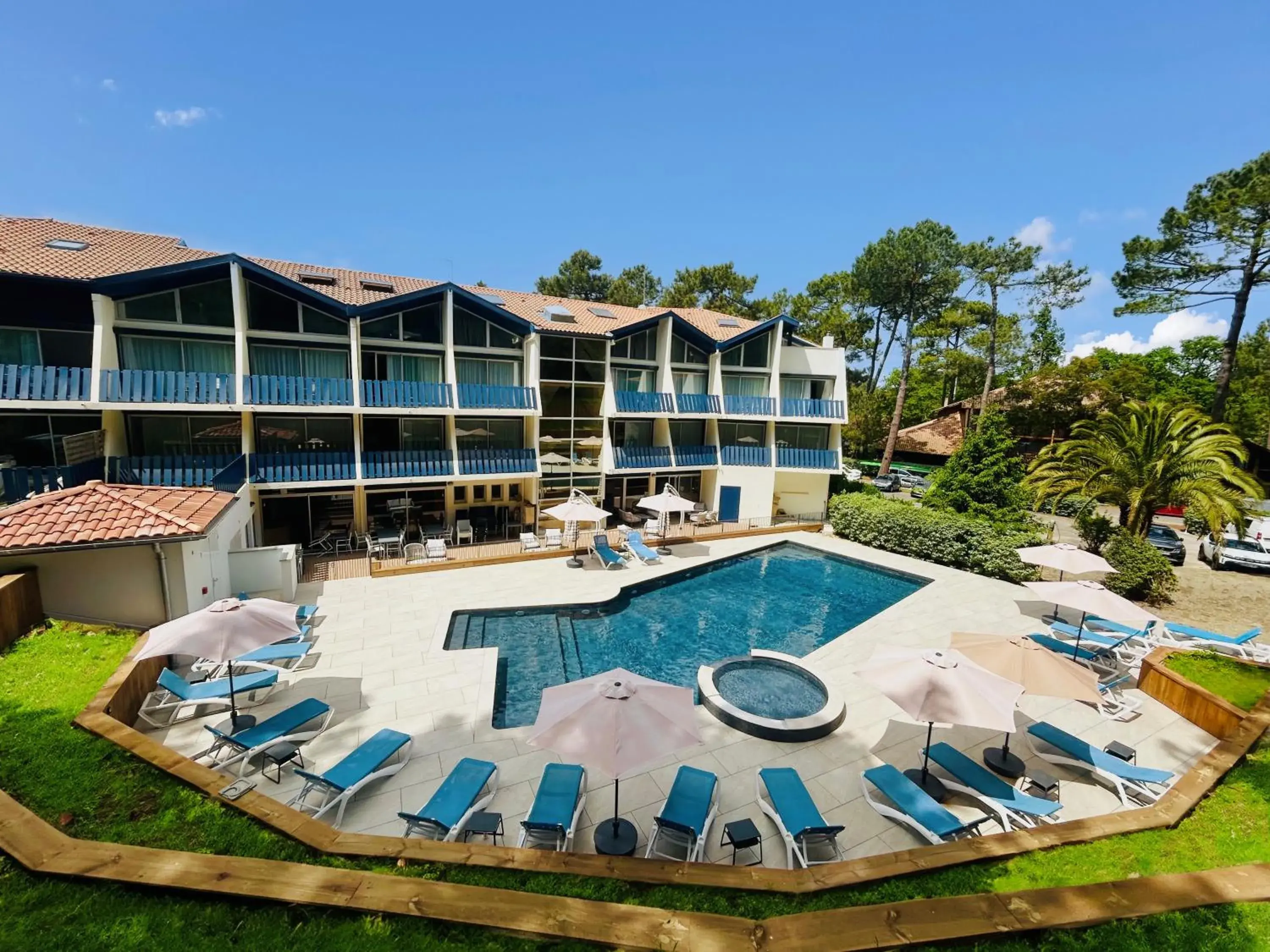 Pool view in Hotel Logis Lacotel Pool view in Hotel Logis Lacotel