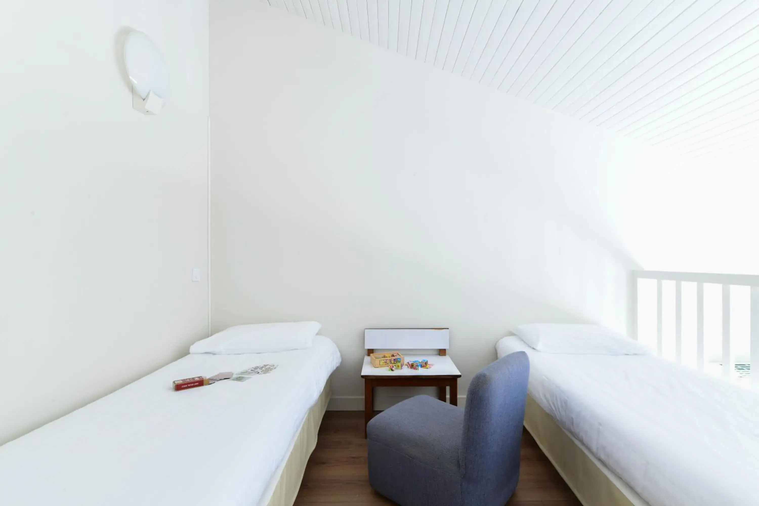 Bed in Hotel Logis Lacotel Bed in Hotel Logis Lacotel