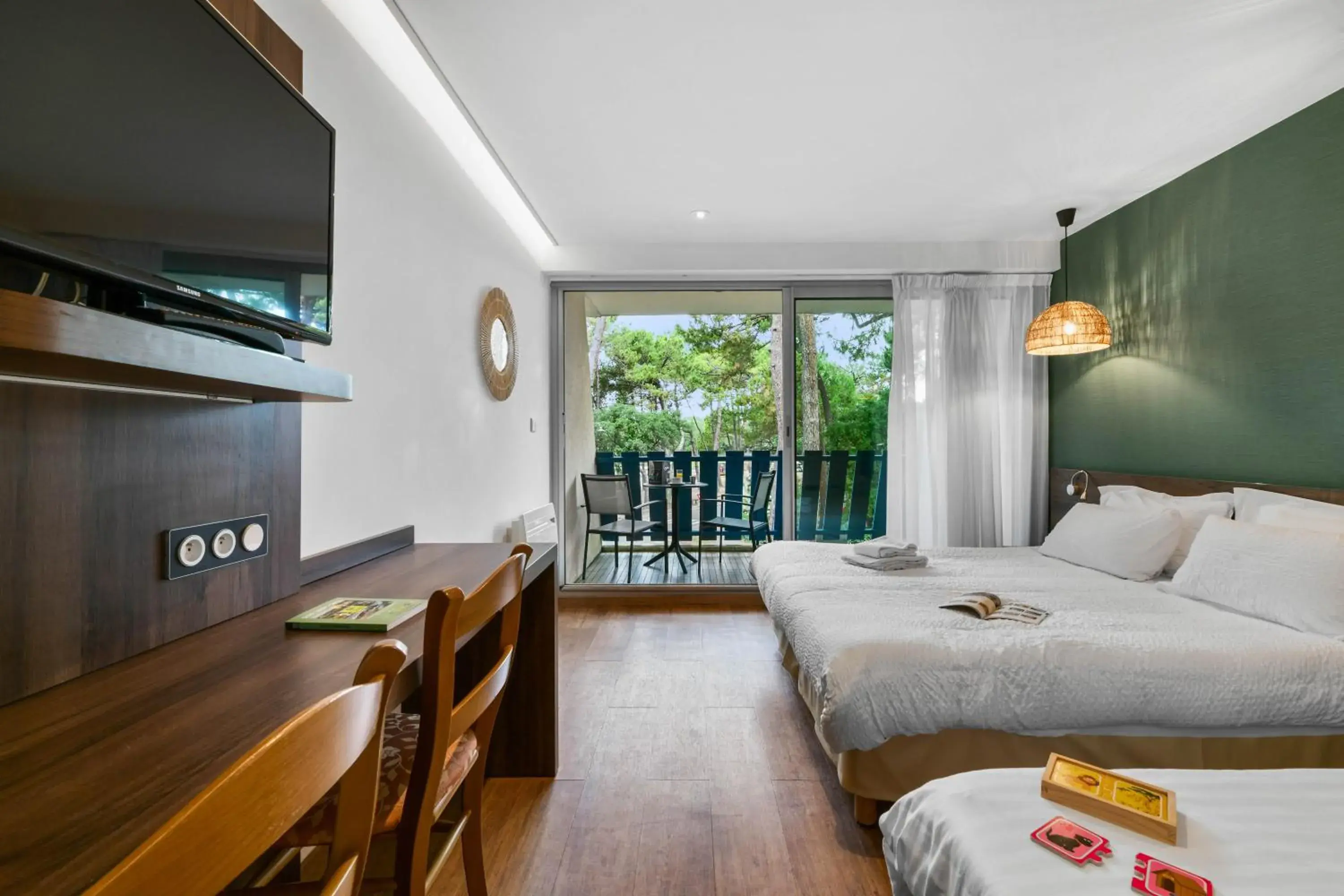 Bed in Hotel Logis Lacotel Bed in Hotel Logis Lacotel