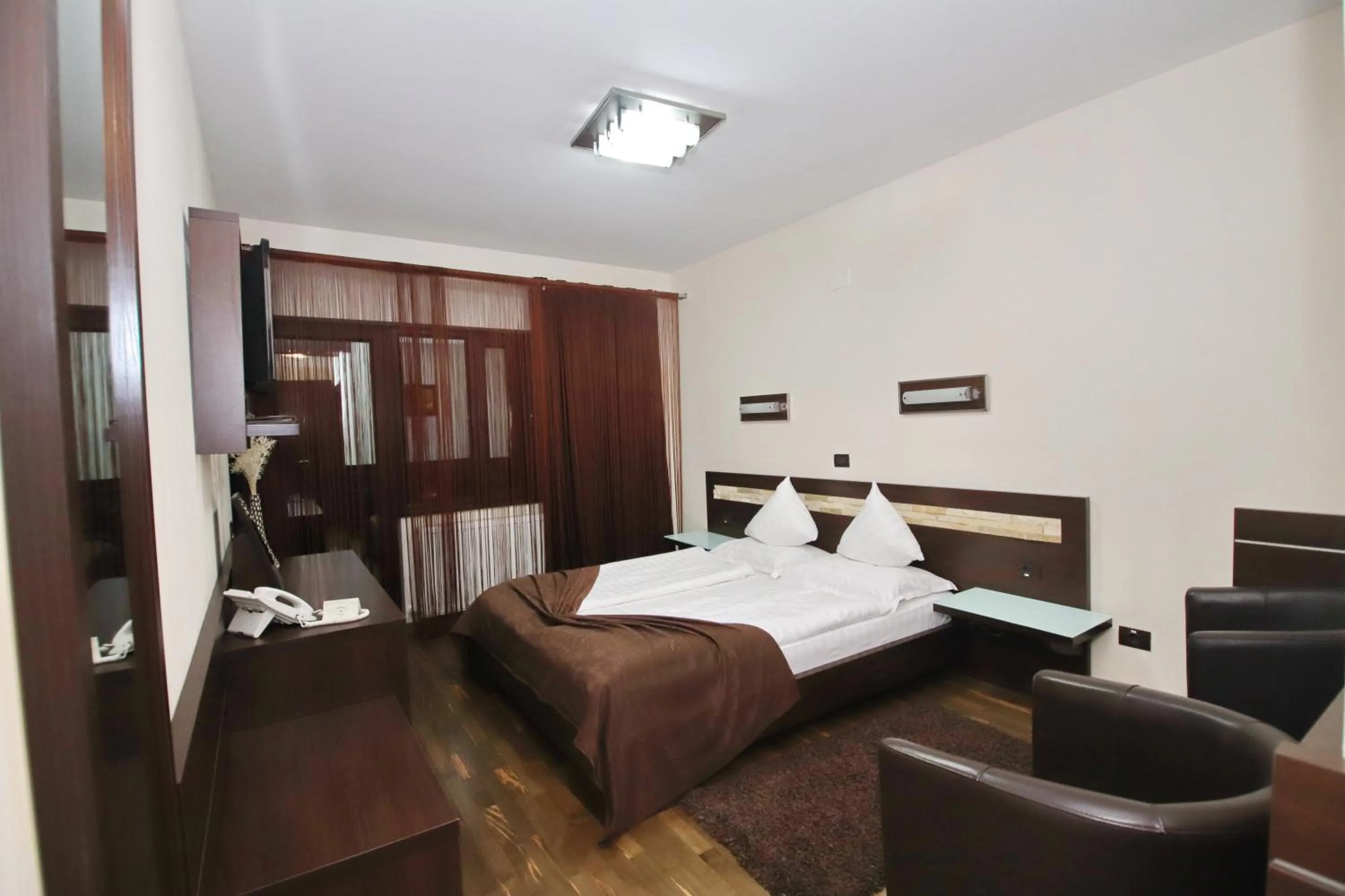 Villa 4 Double Room in Complex Cochet