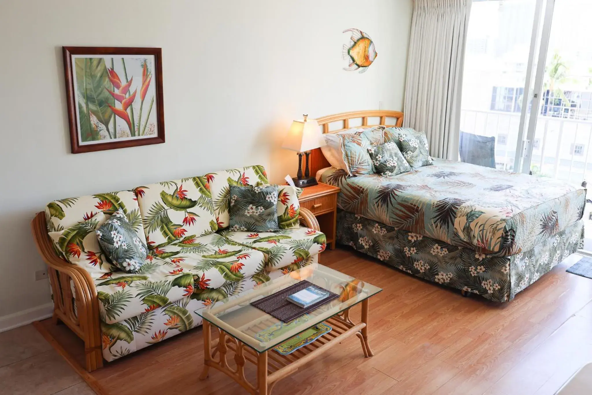 Premium Studio, Queen bed with Sofa - #0906 in Tropical Studios at Marine Surf Waikiki - FREE PARKING - BEST LOCATION - FULL KITCHEN - SWIMMING POOL Premium Studio, Queen bed with Sofa - #0906 in Tropical Studios at Marine Surf Waikiki - FREE PARKING - BEST LOCATION - FULL KITCHEN - SWIMMING POOL