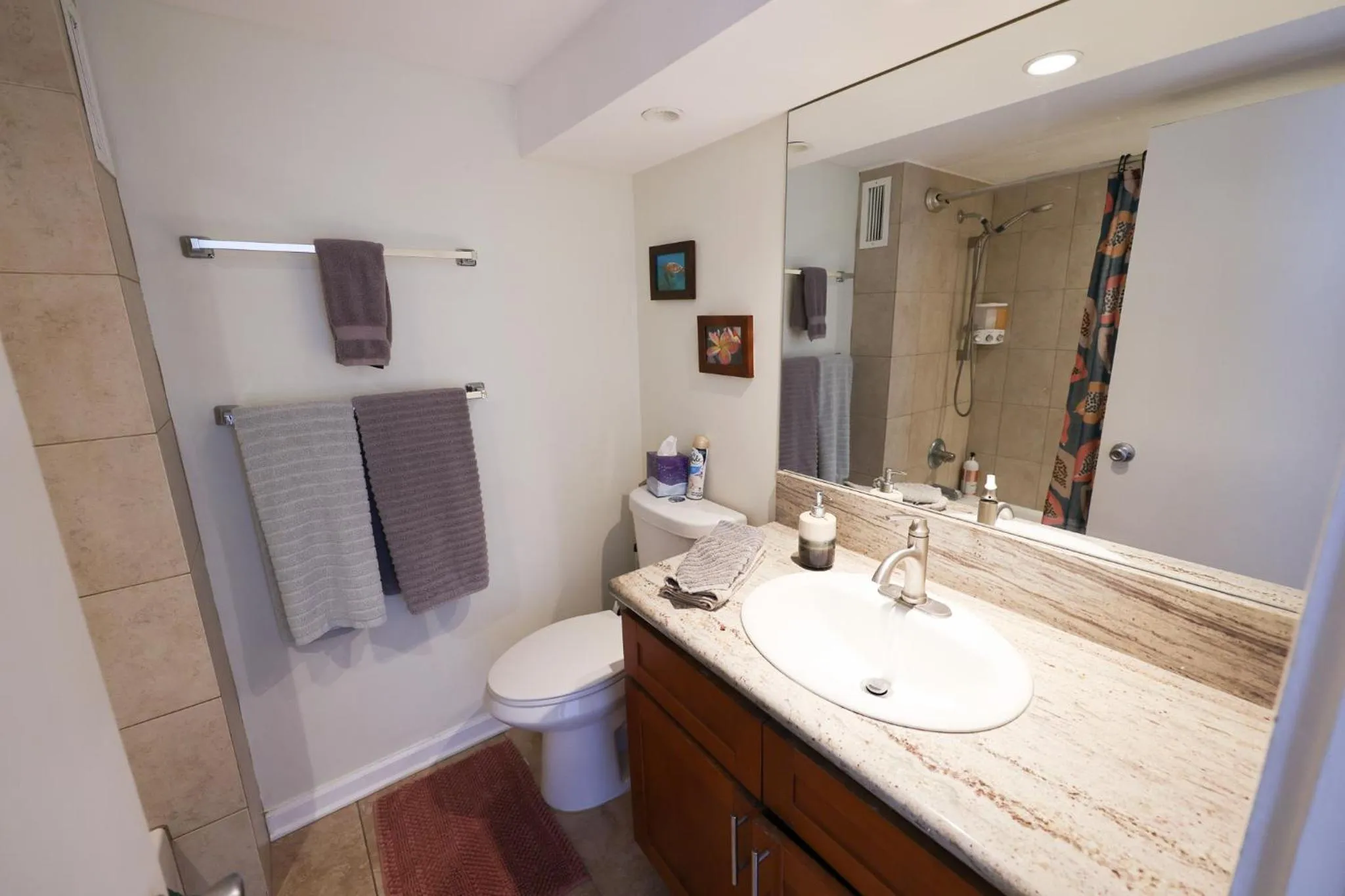 Tropical Studios at Marine Surf Waikiki - FREE PARKING - BEST LOCATION - FULL KITCHEN - SWIMMING POOL