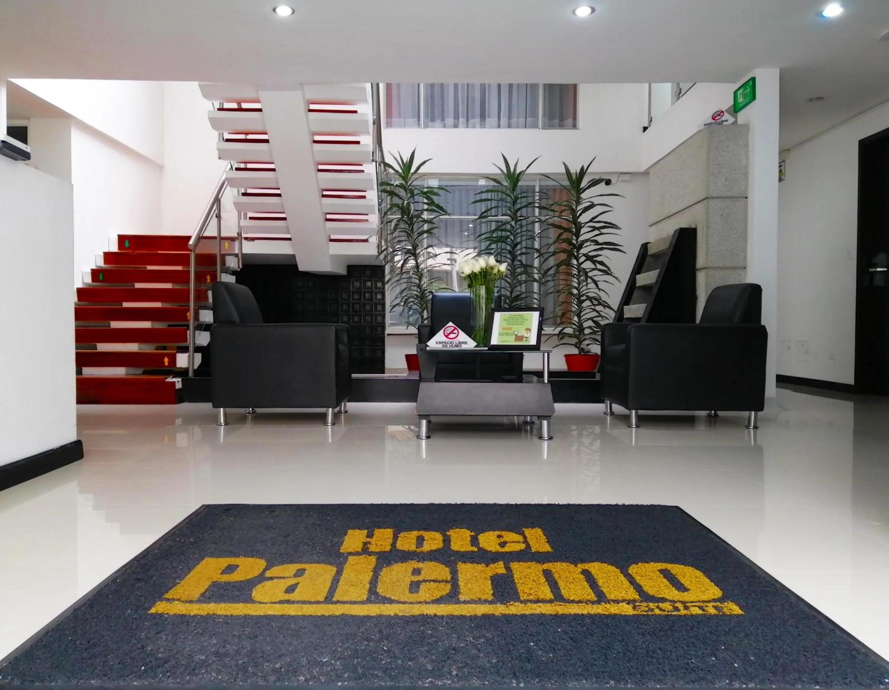 Lobby or reception in Hotel Palermo Suite