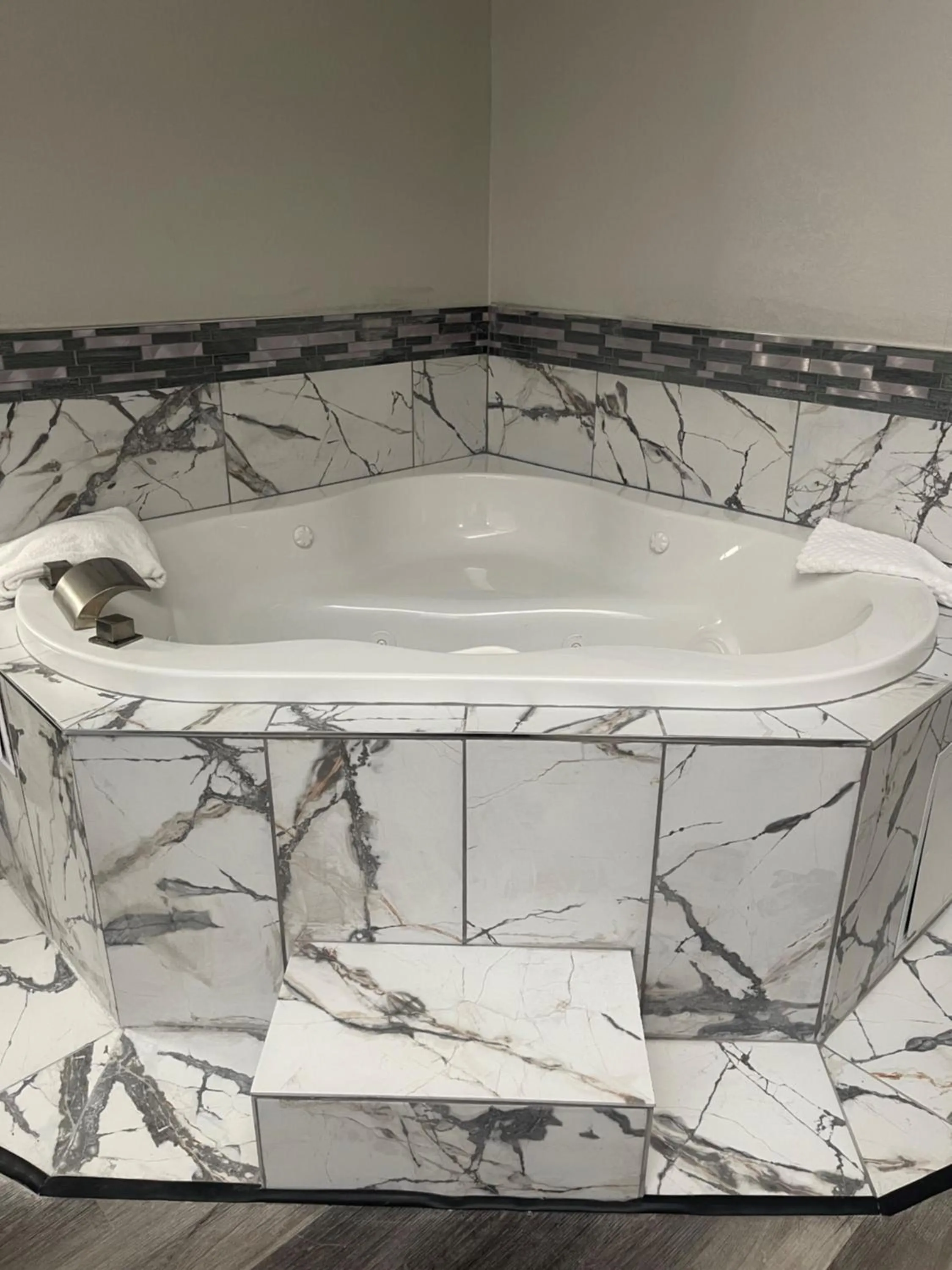 HomeTown Inn and Suites Belle Plaine