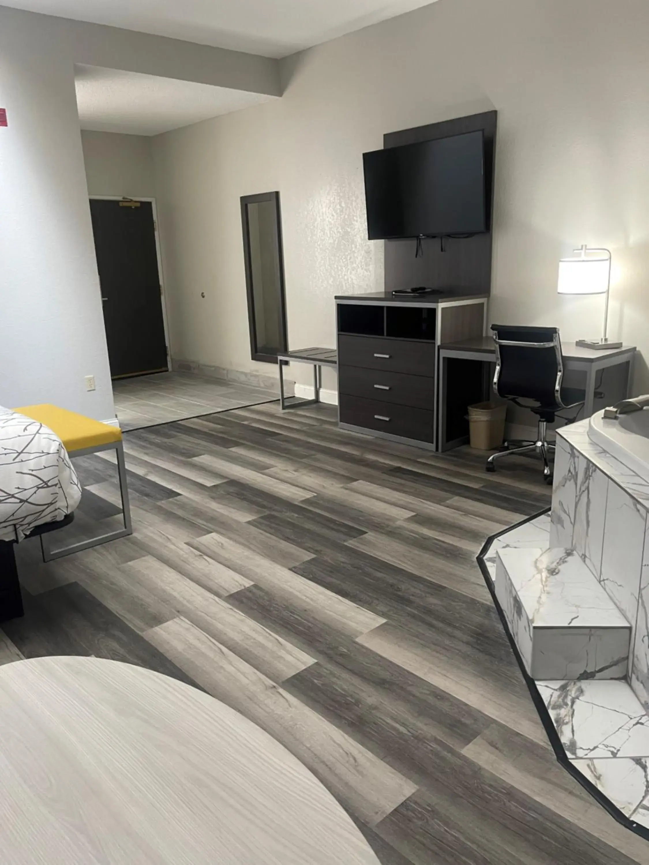 Bed in HomeTown Inn and Suites Belle Plaine Bed in HomeTown Inn and Suites Belle Plaine