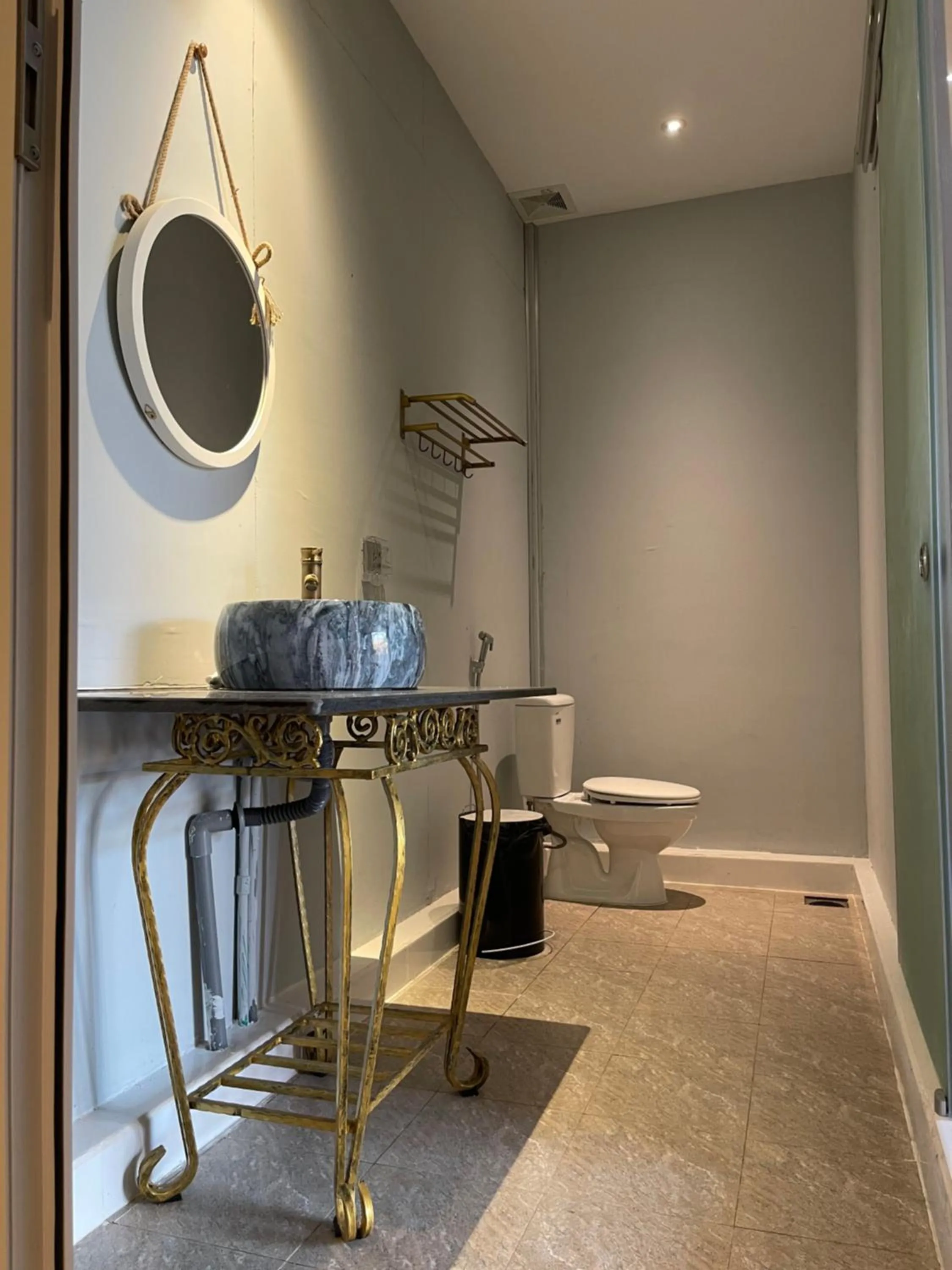 Bathroom in Cato Homestay