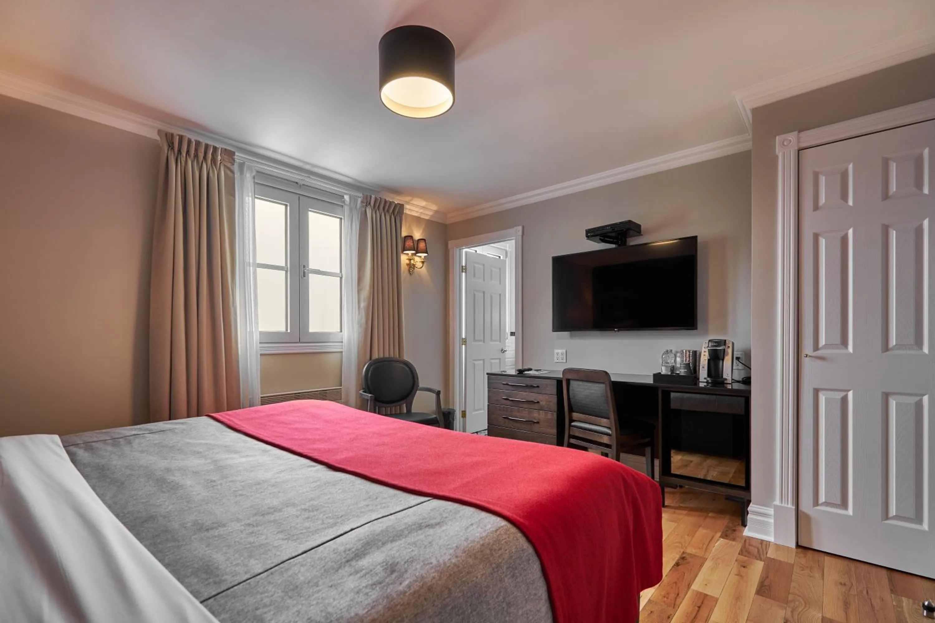 Bed in Hotel Bonaparte