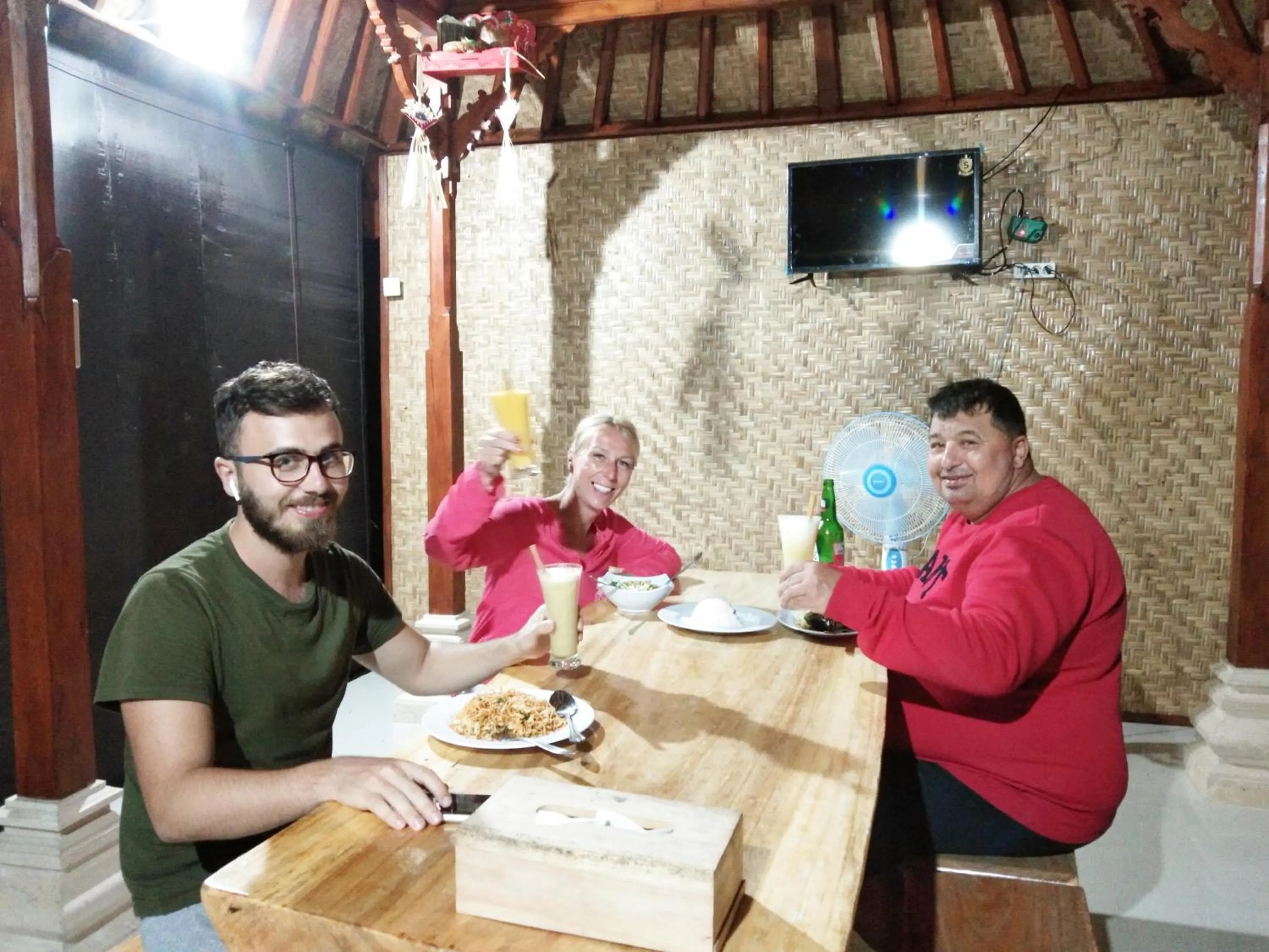 Batur Pyramid Guesthouse