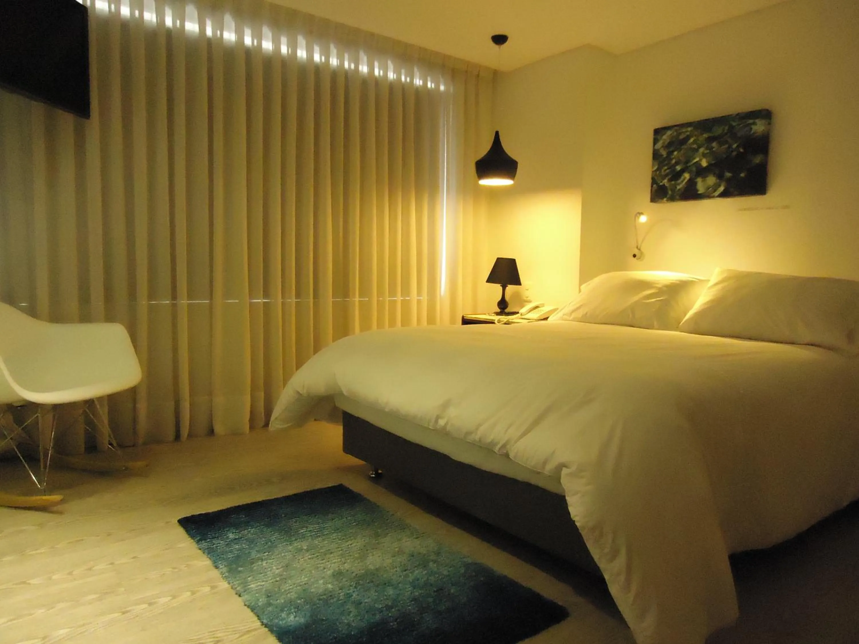 Bed in The Grace Hotel