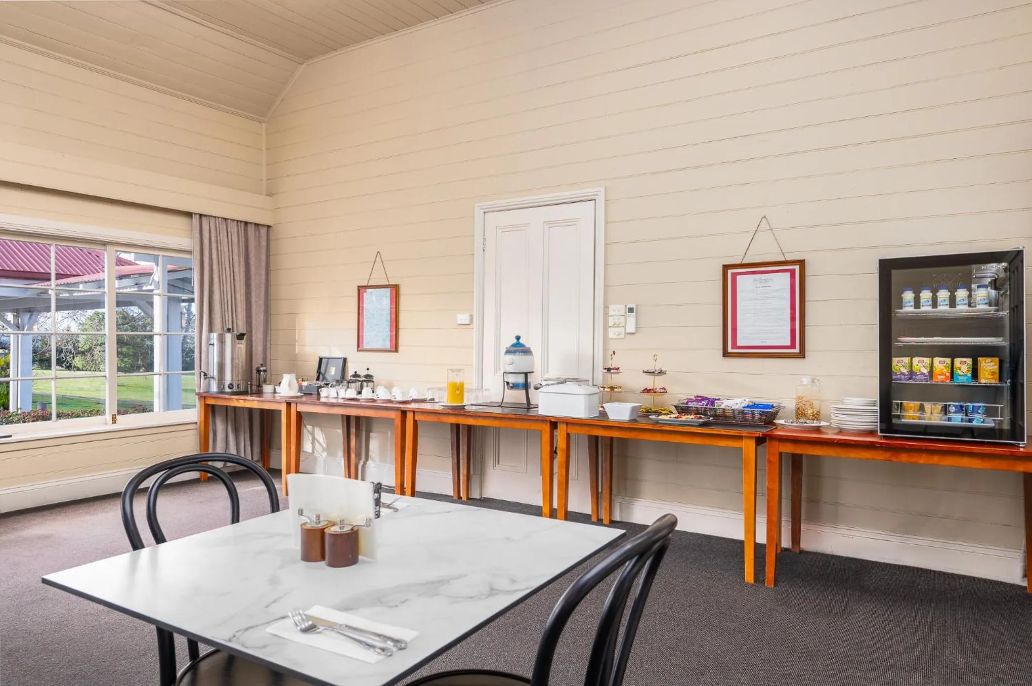 Breakfast in Moore Park Inn