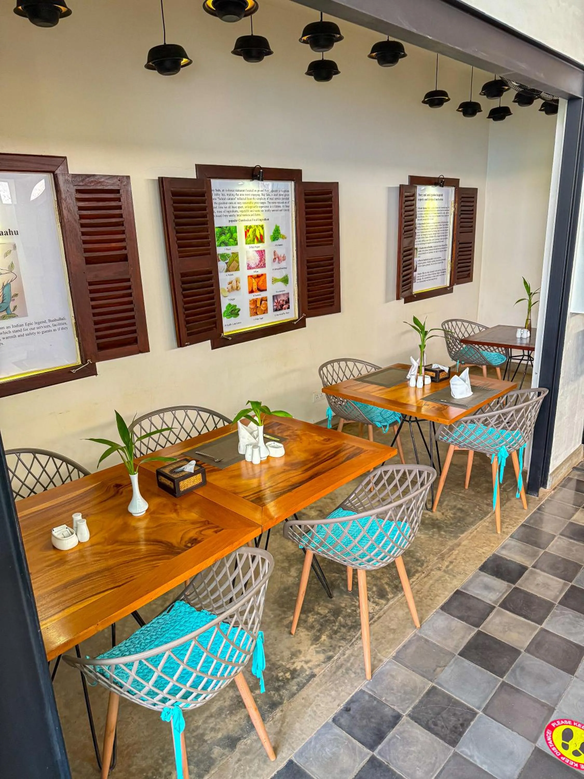 Restaurant/places to eat in Baahu Villa