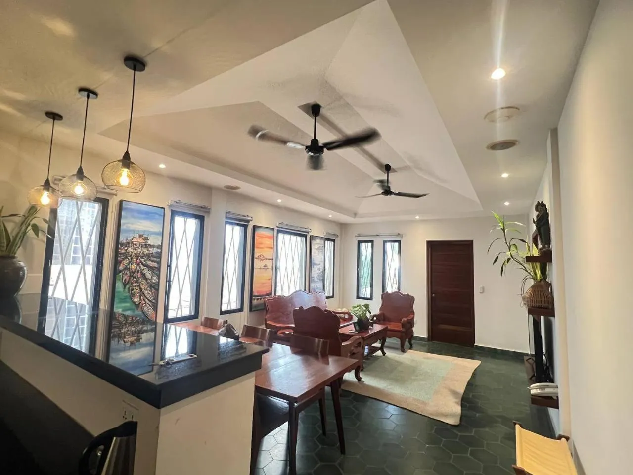 TV and multimedia in Baahu Villa