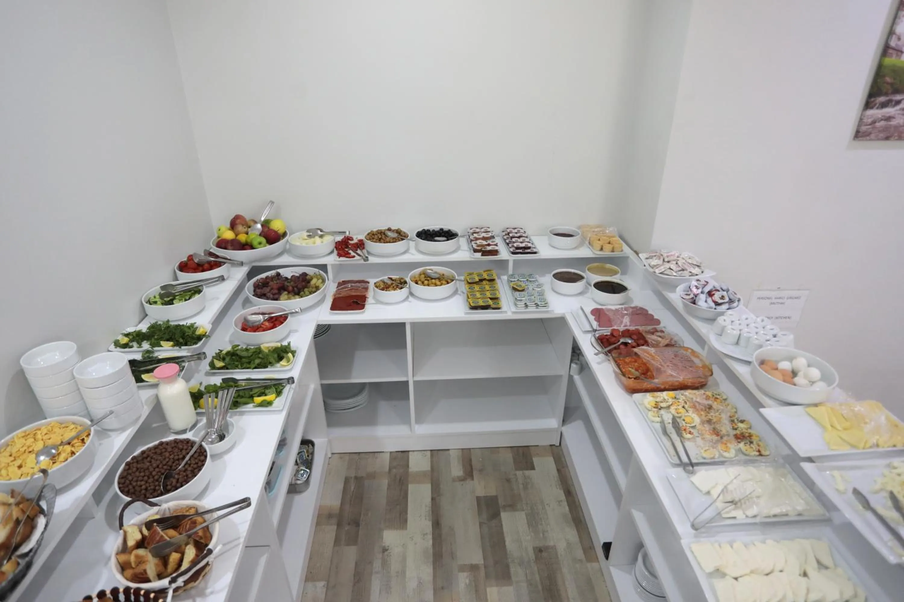 Breakfast in BEKSİTİ HOTEL