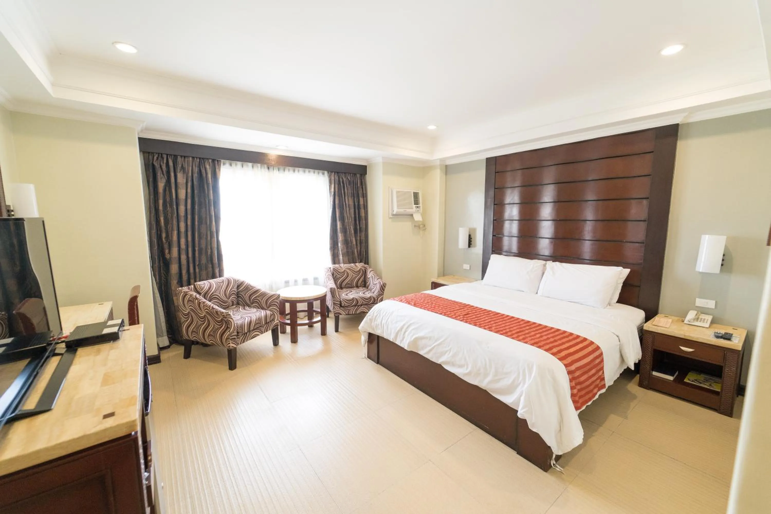 Bed in MO2 Westown Hotel Iloilo