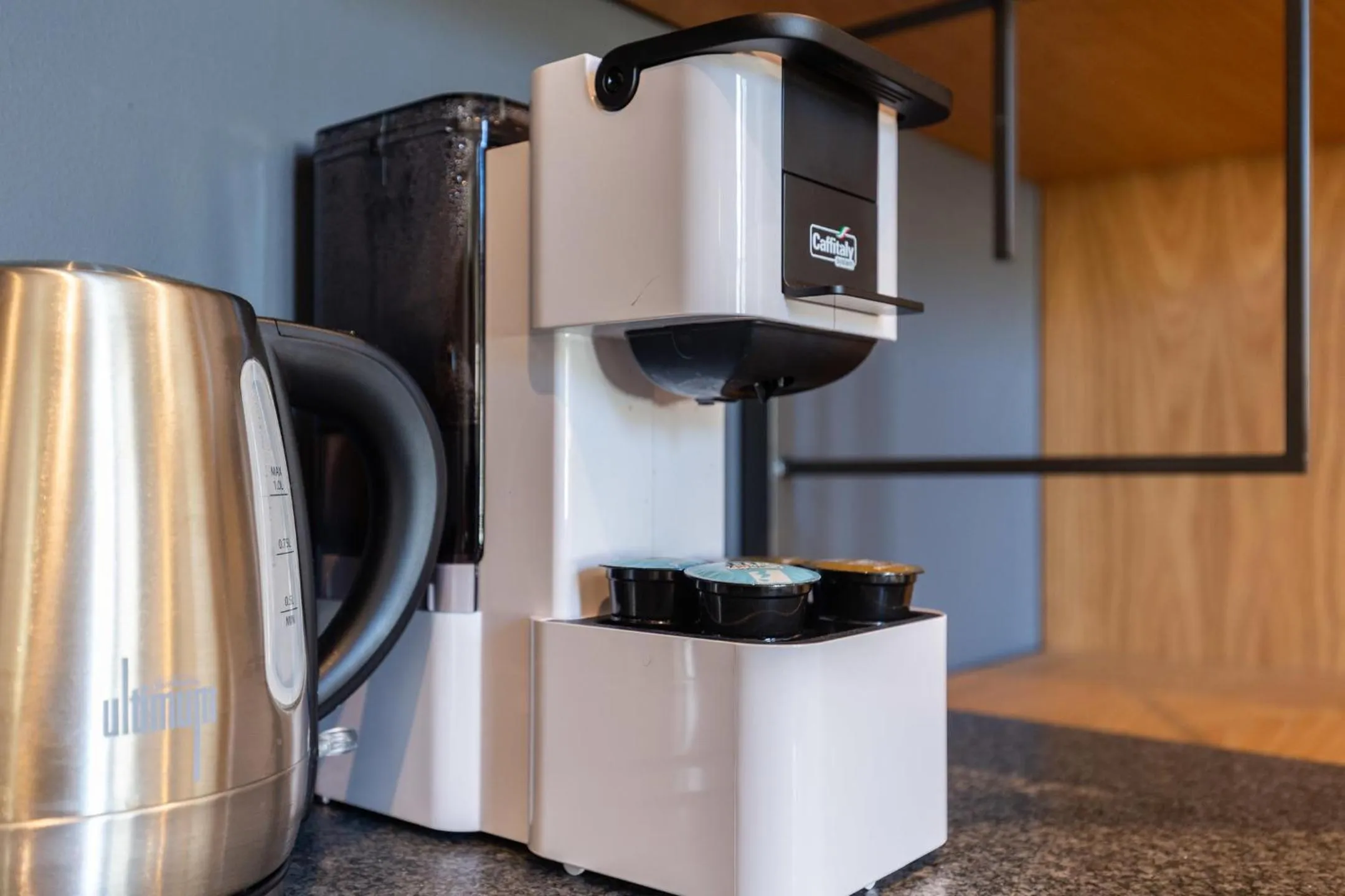 Coffee/tea facilities in Old Bank Hotel - Lion Roars Hotels & Lodges