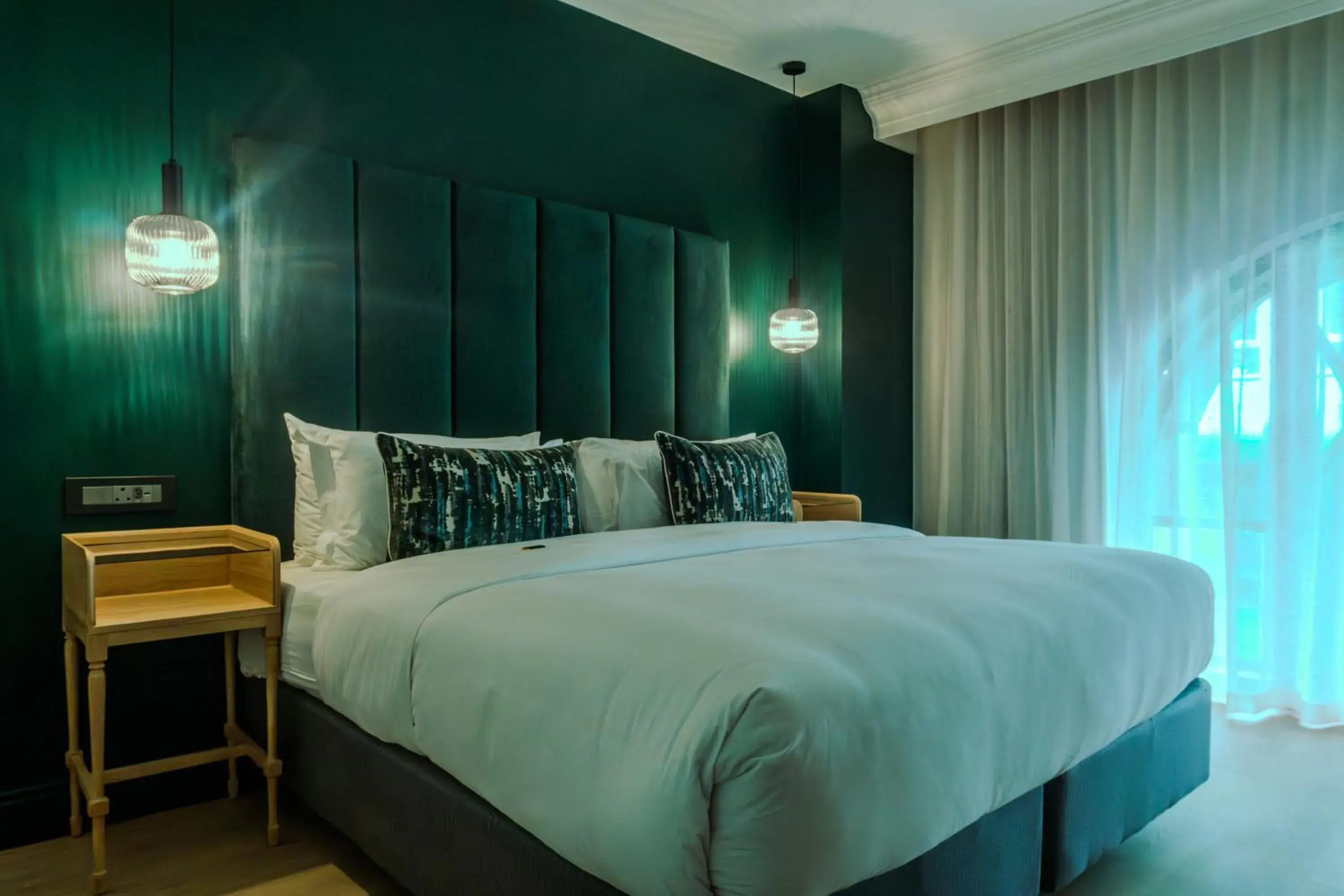 Bed in Old Bank Hotel - Lion Roars Hotels & Lodges Bed in Old Bank Hotel - Lion Roars Hotels & Lodges