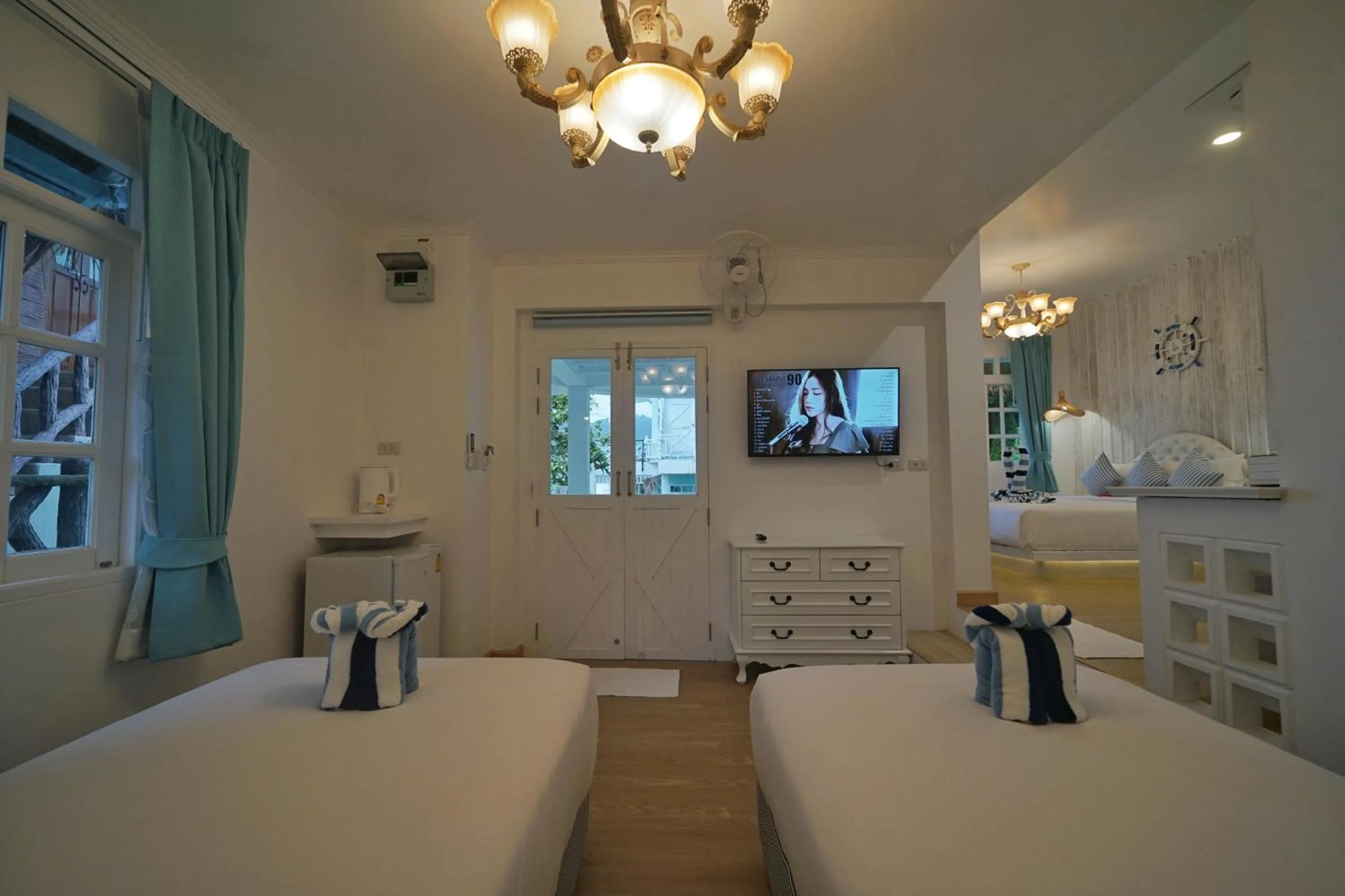 Bed in DD Hut Koh Tao