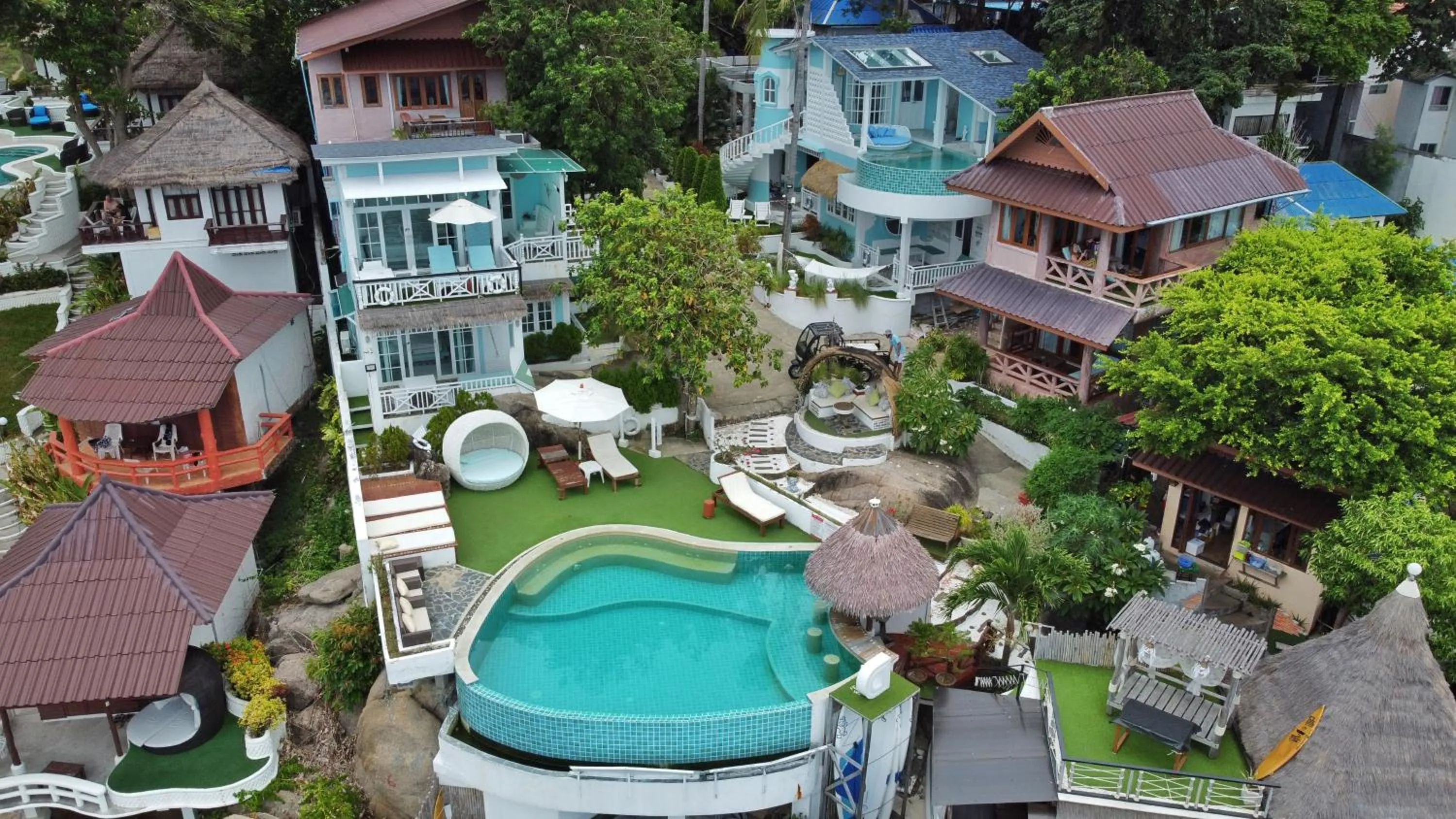 Property building in DD Hut Koh Tao