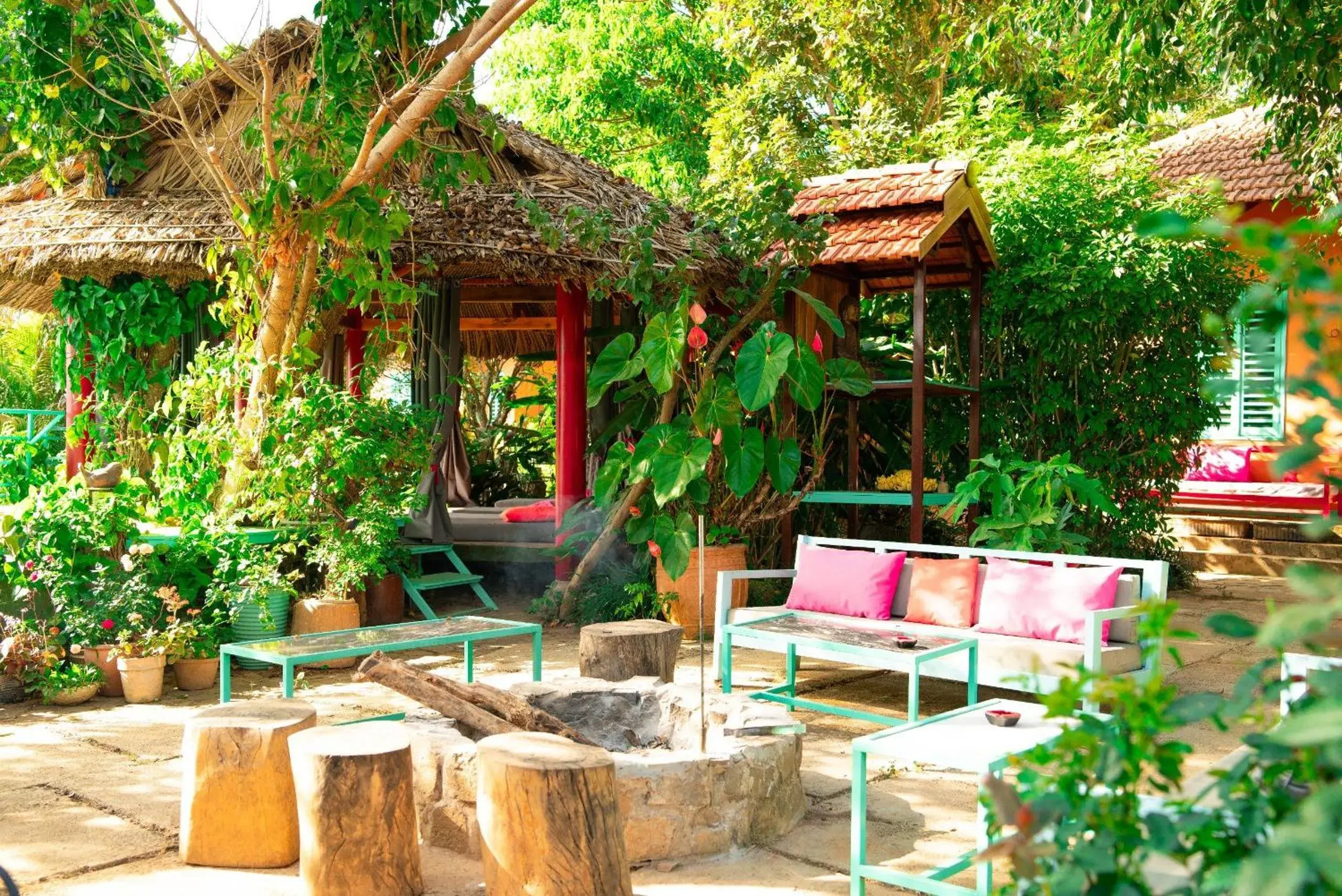 Restaurant/places to eat in Ivory Falls Villa Restaurant/places to eat in Ivory Falls Villa