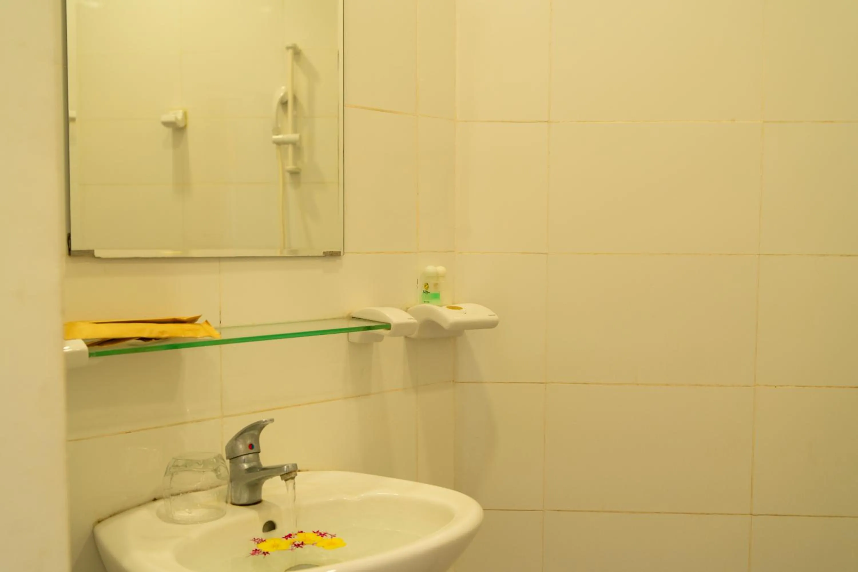 Bathroom in Ivory Falls Villa