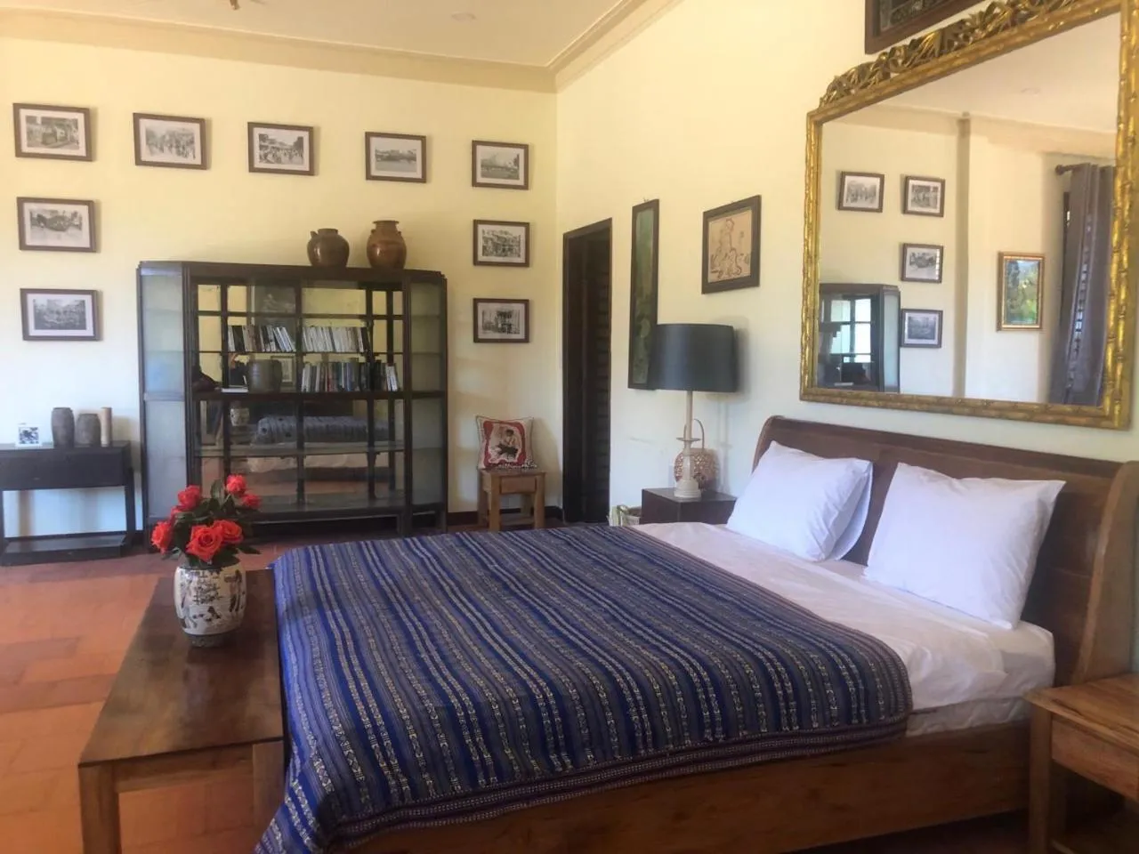 Bed in Ivory Falls Villa