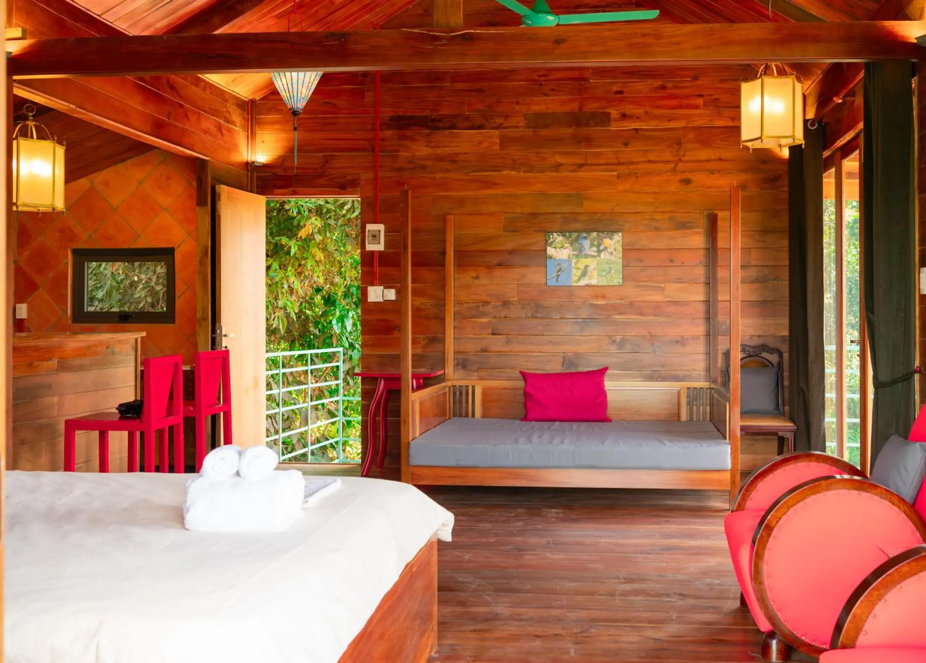 Seating area, Bed in Ivory Falls Villa Seating area, Bed in Ivory Falls Villa