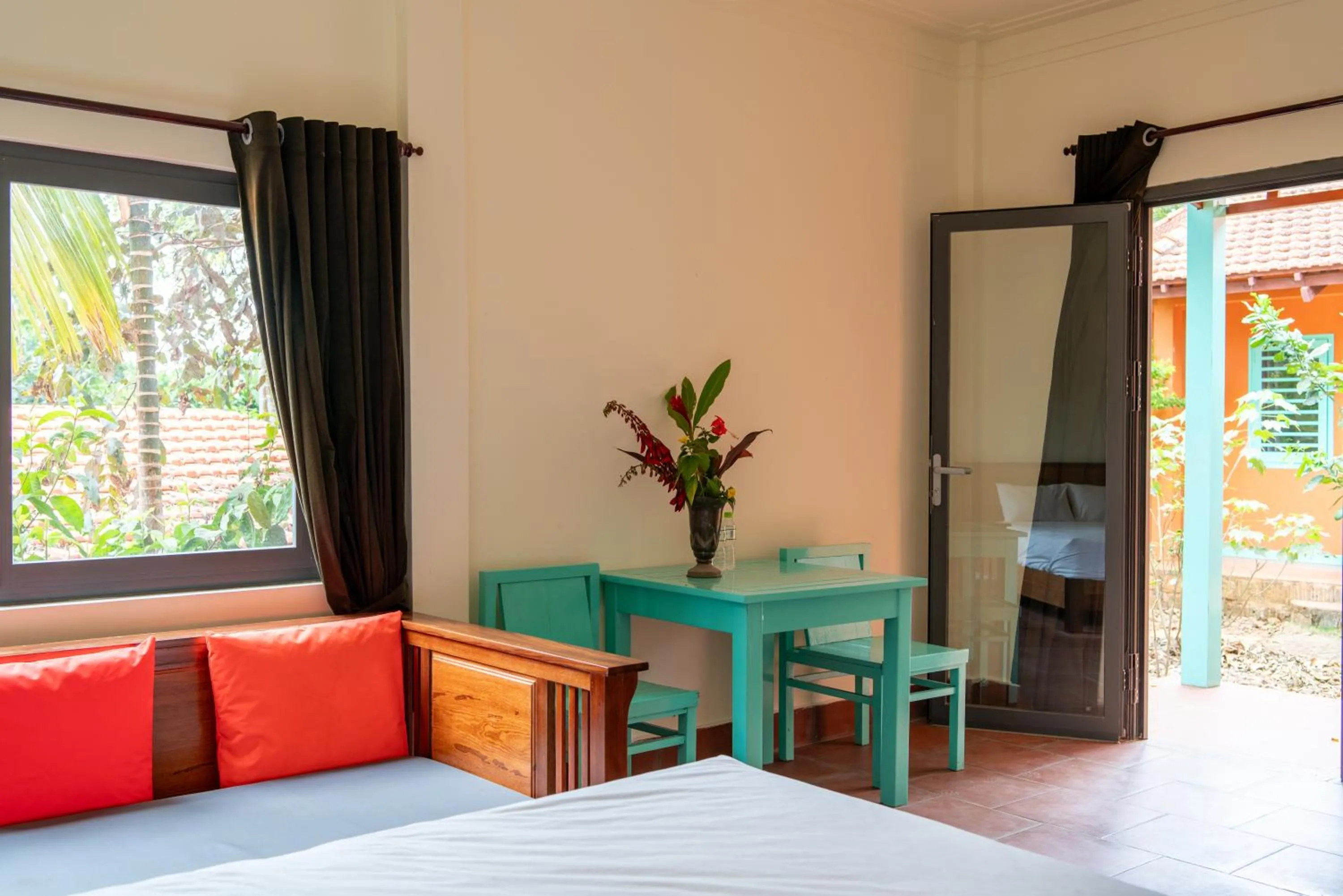 Seating area in Ivory Falls Villa