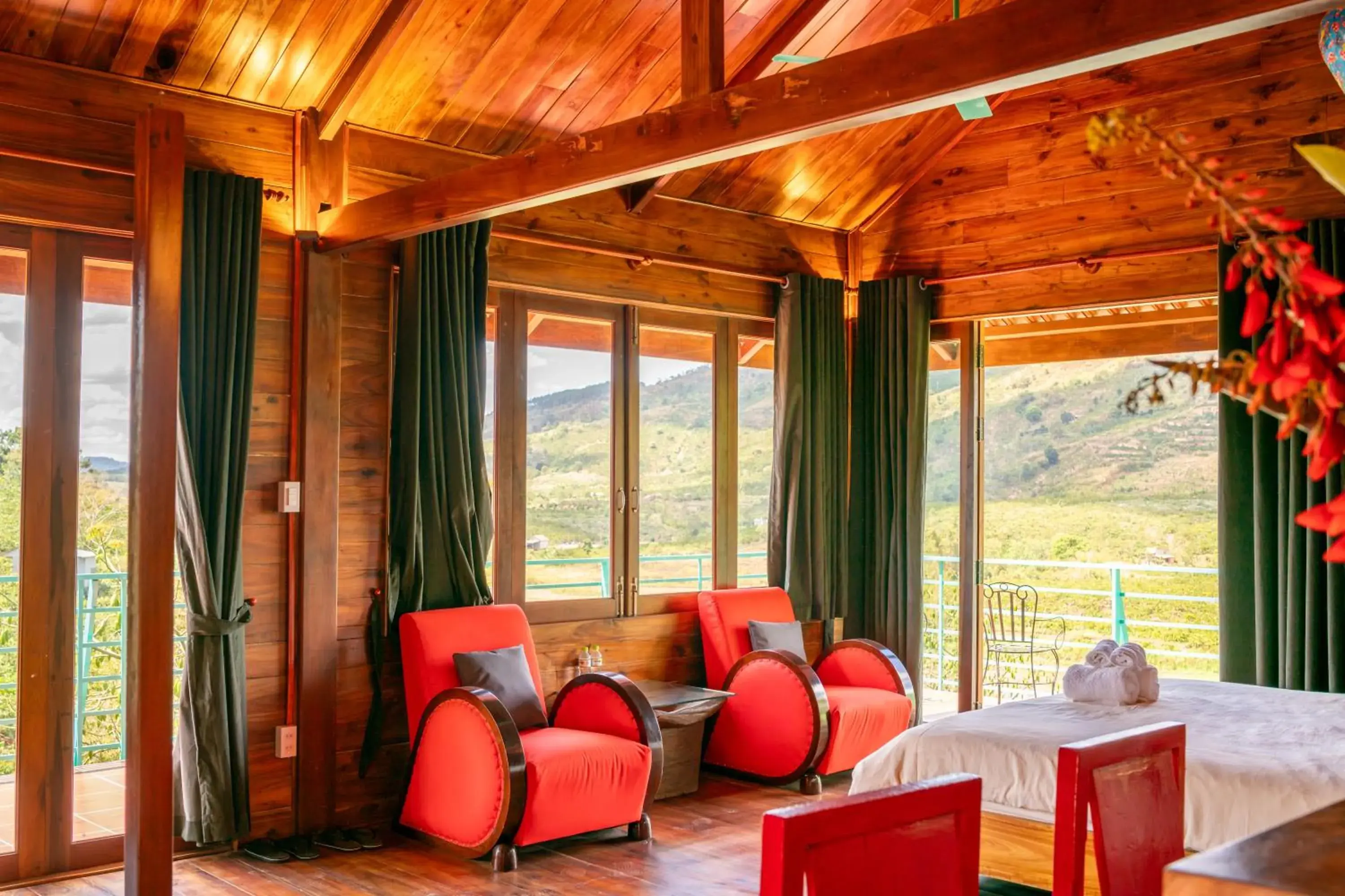 Mountain view in Ivory Falls Villa Mountain view in Ivory Falls Villa