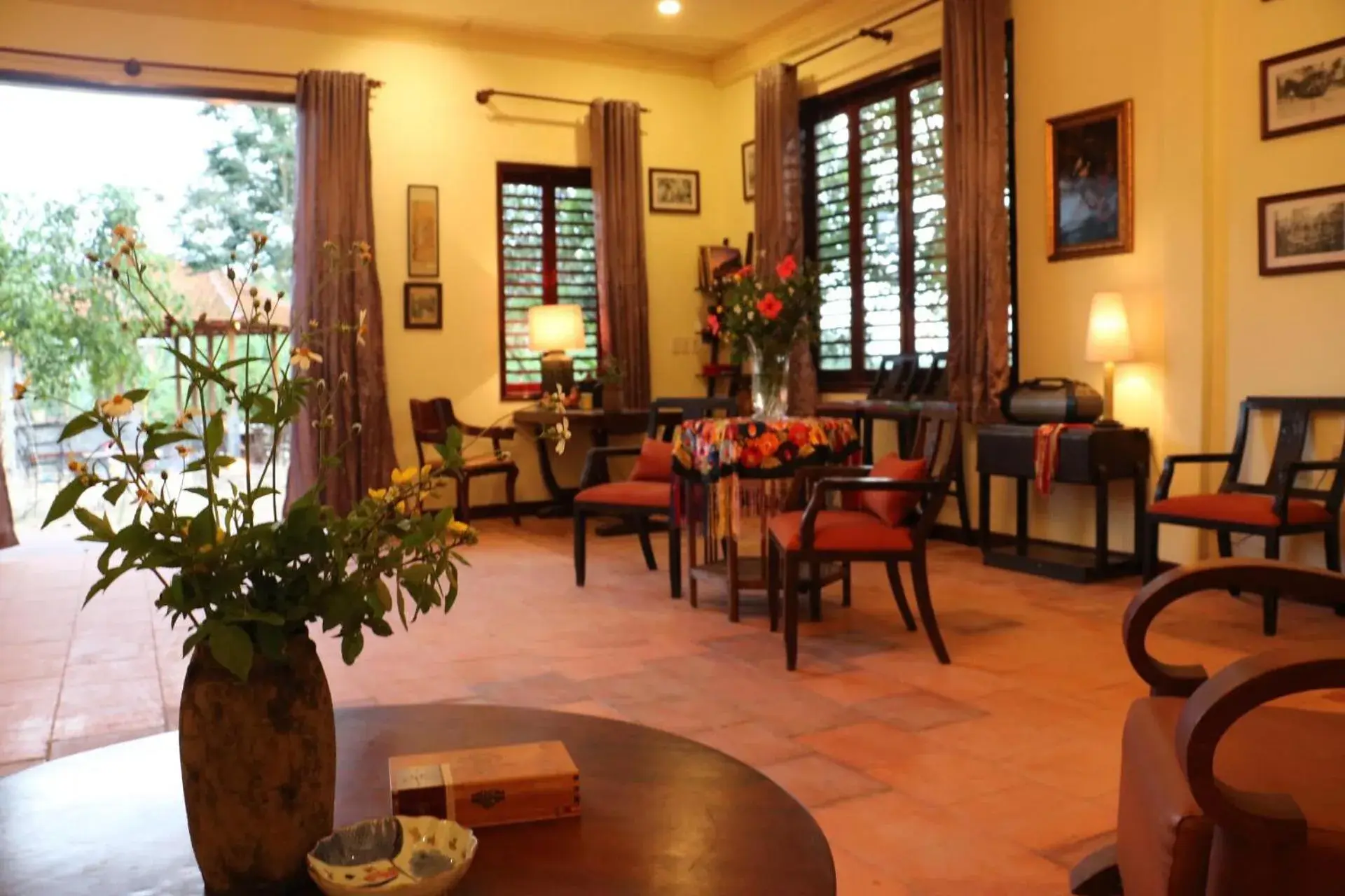 Restaurant/places to eat in Ivory Falls Villa Restaurant/places to eat in Ivory Falls Villa