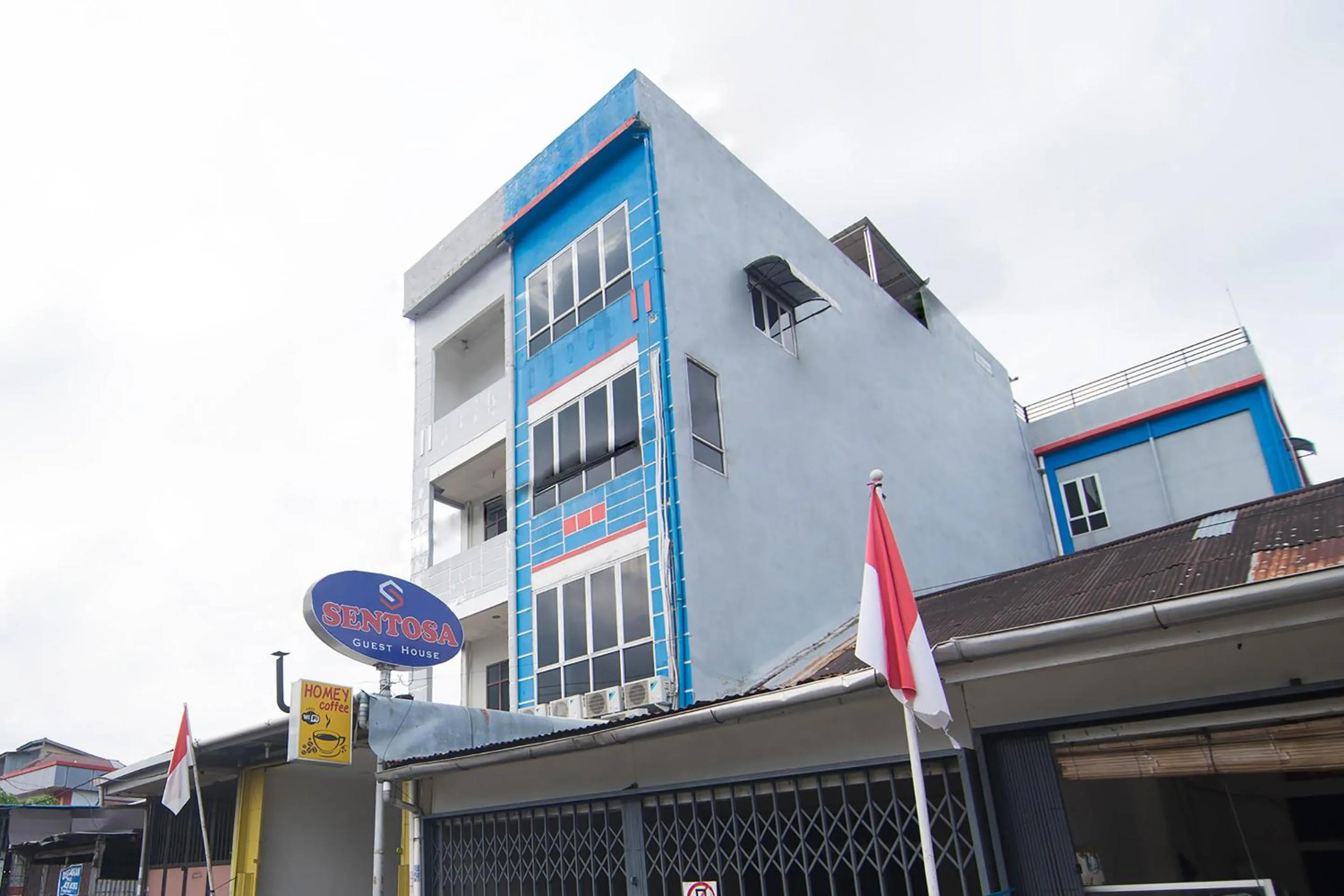 Property building in Sentosa Guest House