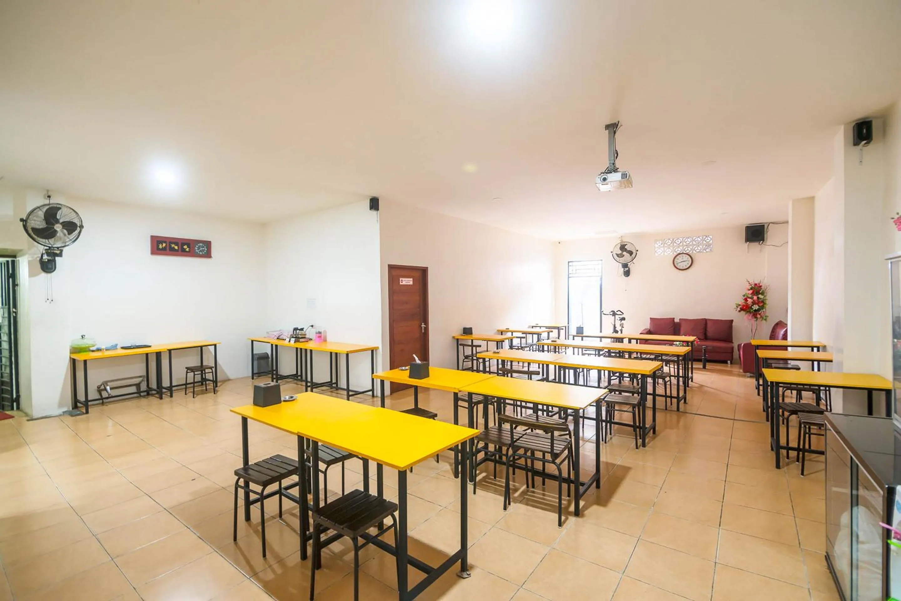 Restaurant/places to eat in Sentosa Guest House