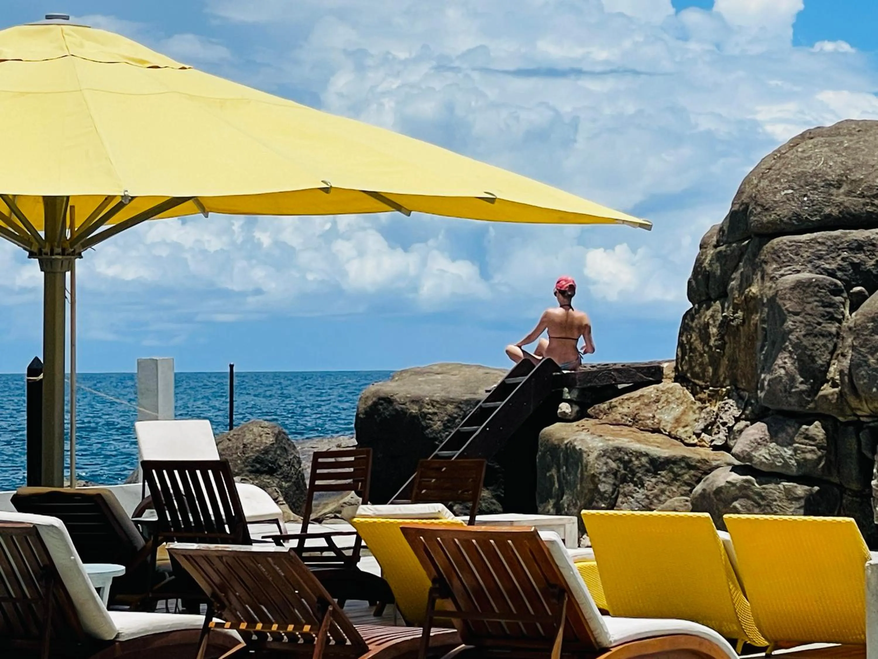 Guests in Thaproban Pavilion Resort and Spa