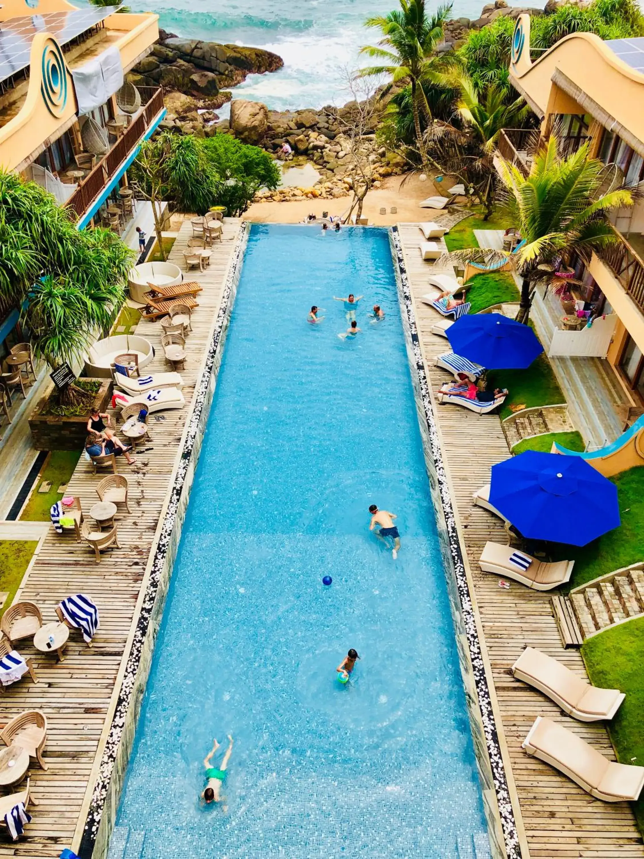 Swimming pool in Thaproban Pavilion Resort and Spa Swimming pool in Thaproban Pavilion Resort and Spa