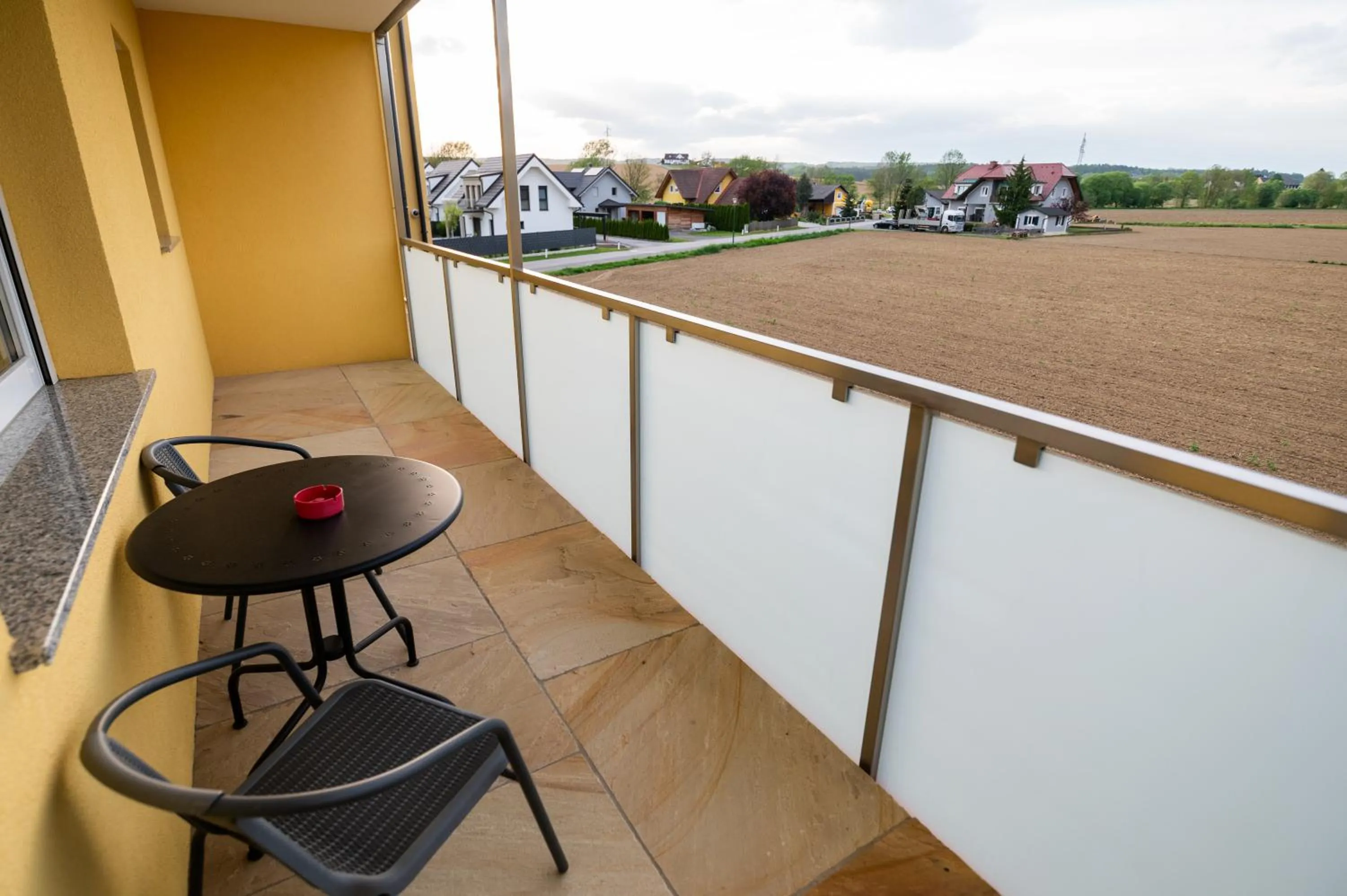 Superior Triple Room - single occupancy in VULKAN Residenz Hotel I Self Check-in