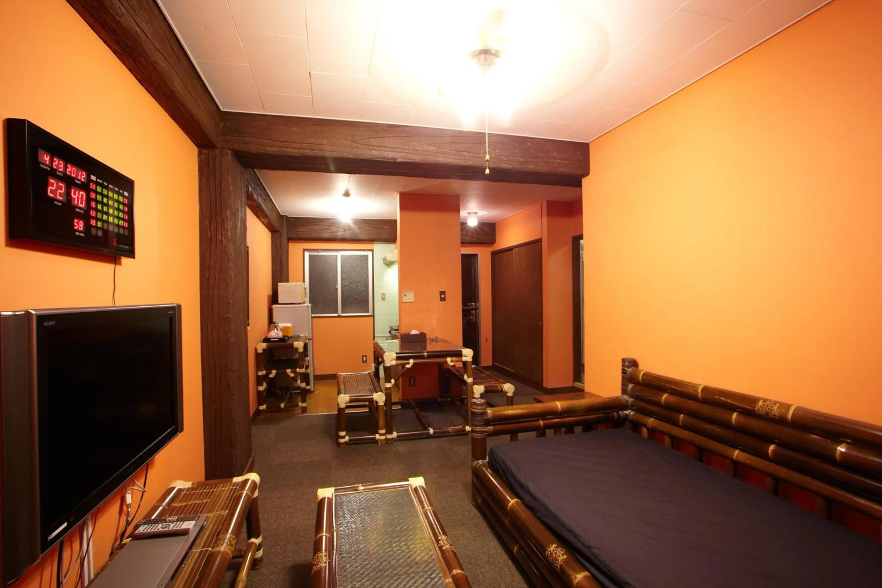 Photo of the whole room in Royal Hotel