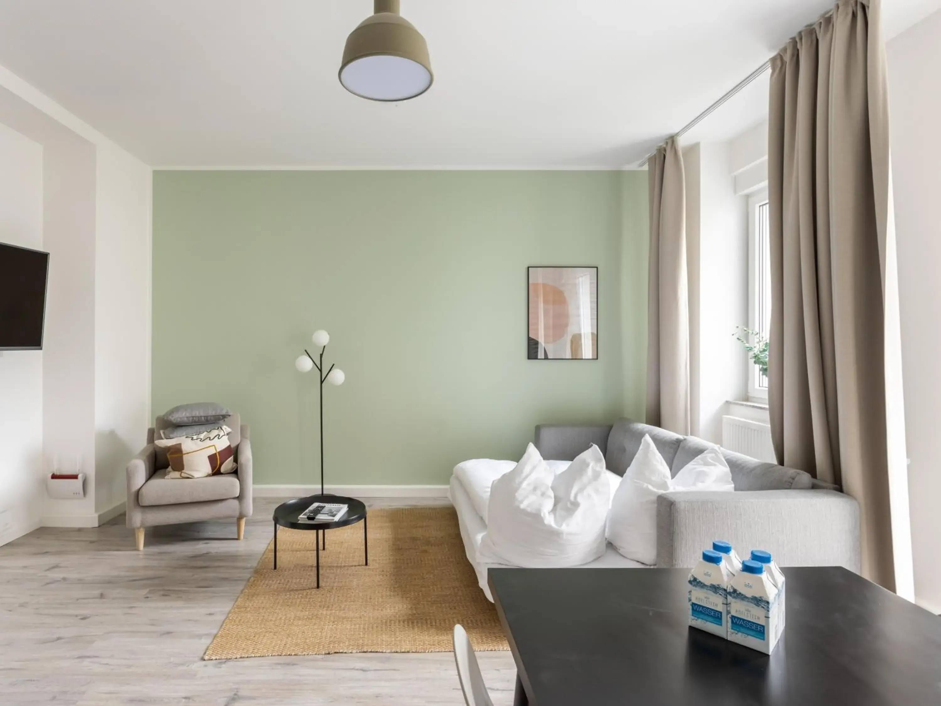 One-Bedroom Suite with terrace (ground floor) in Limehome Chemnitz Hartmannstraße One-Bedroom Suite with terrace (ground floor) in Limehome Chemnitz Hartmannstraße