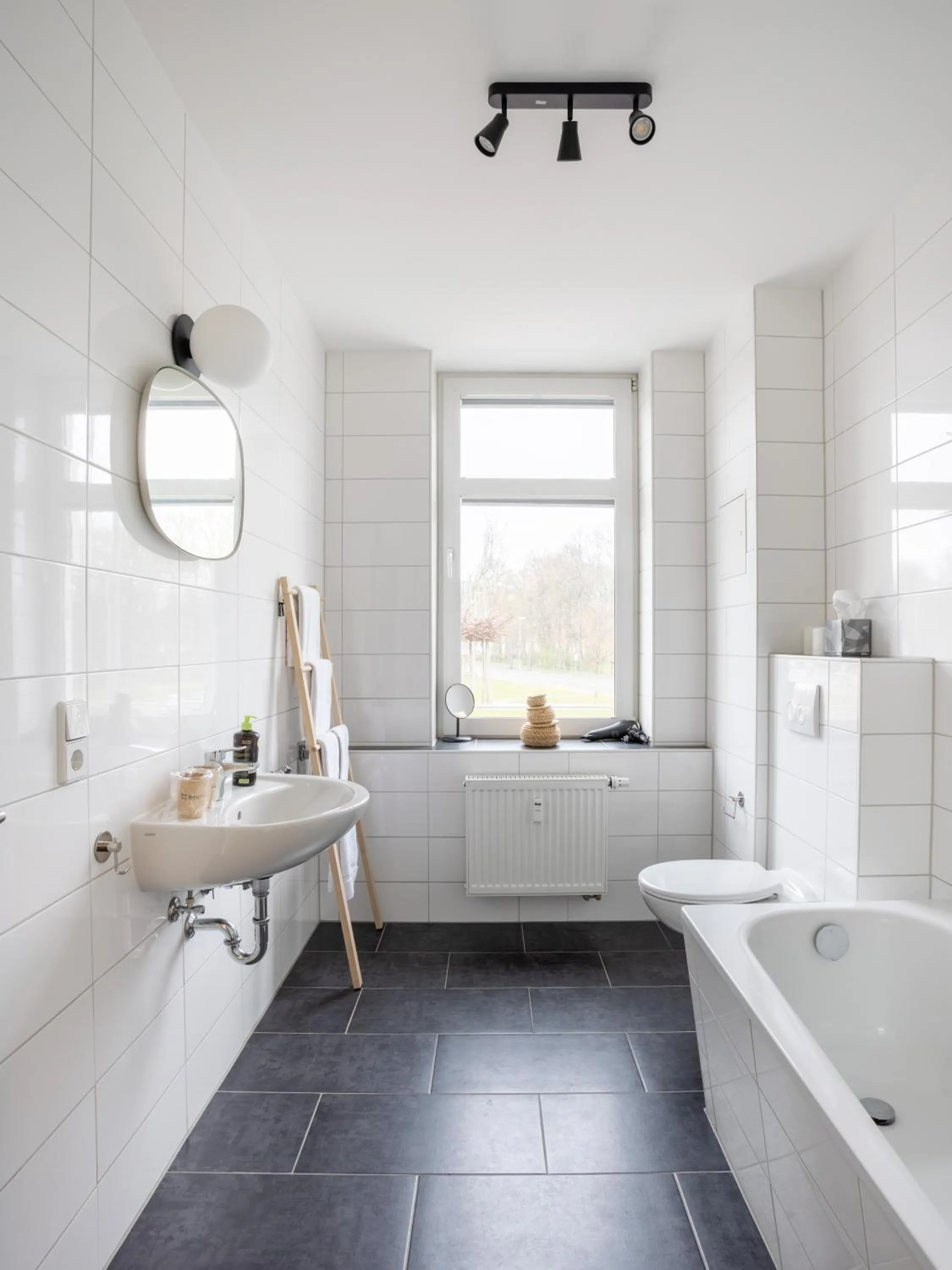Bathroom in Limehome Chemnitz Hartmannstraße