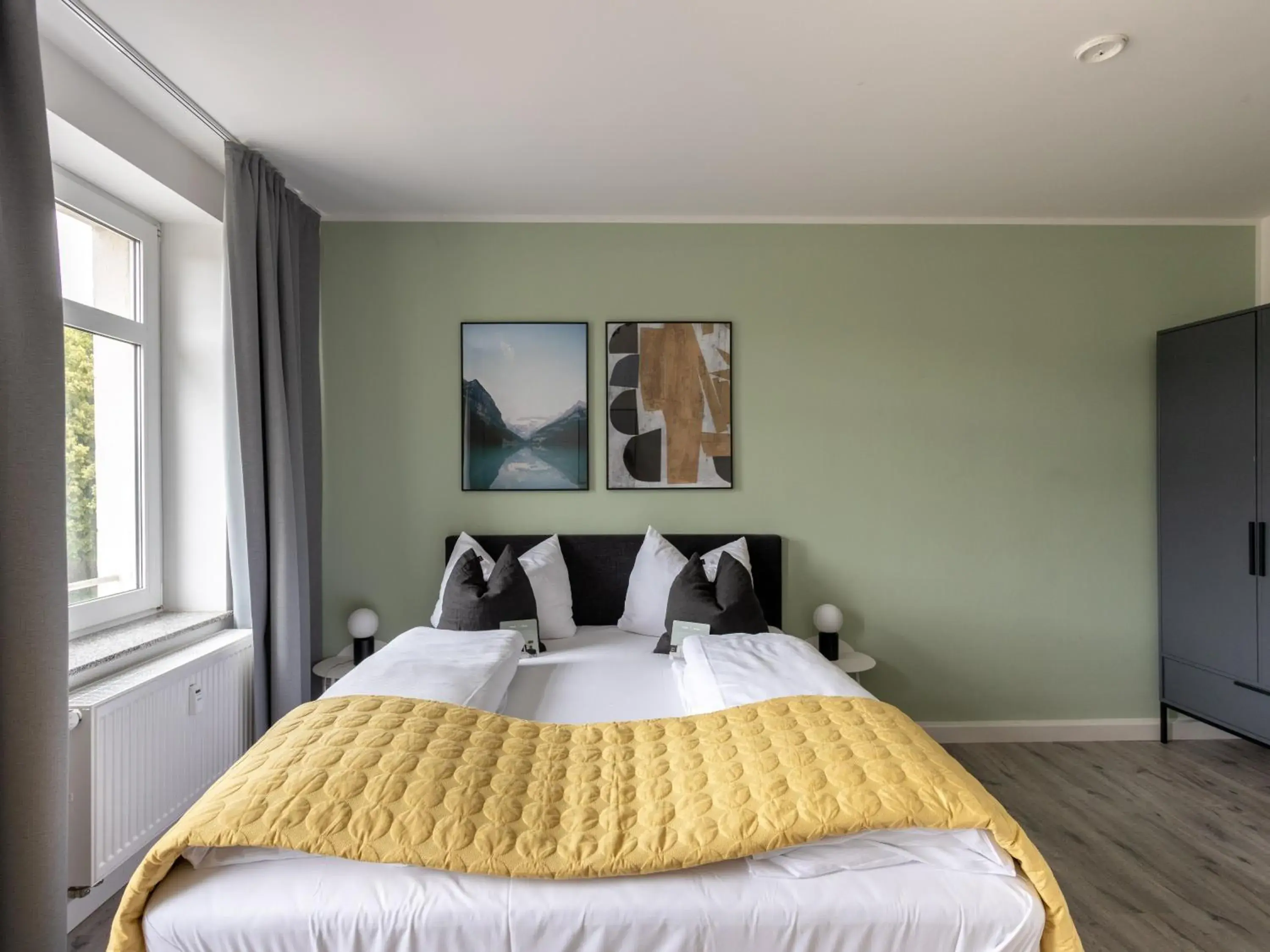 One-Bedroom Suite XL with balcony in Limehome Chemnitz Hartmannstraße One-Bedroom Suite XL with balcony in Limehome Chemnitz Hartmannstraße