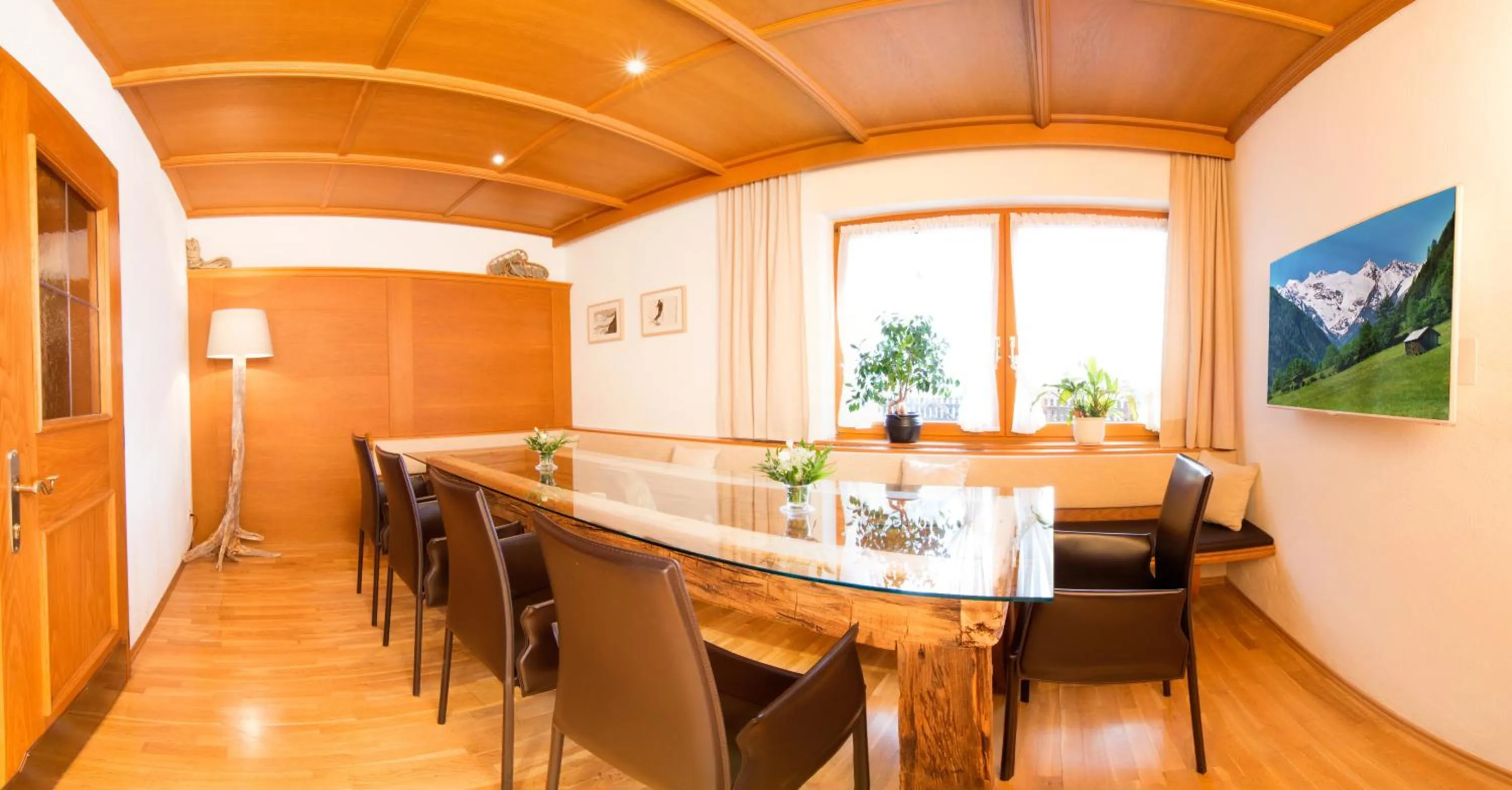 Communal lounge/ TV room in Hotel Christoph